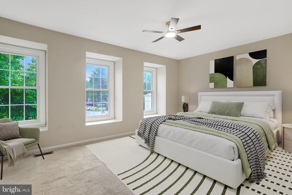 6519 KEMPER LAKES COURT