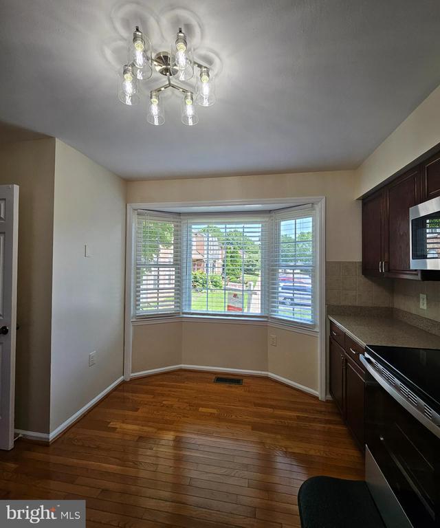 6519 KEMPER LAKES COURT