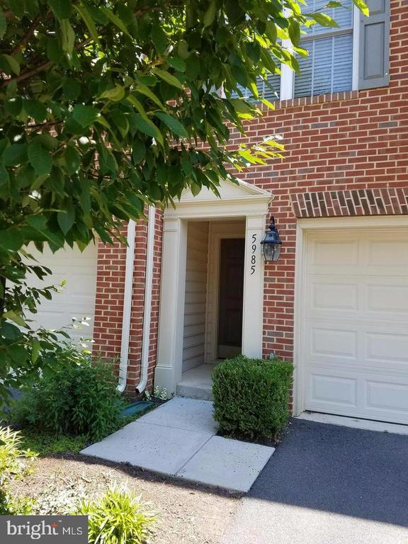 5985 MEADOW BROOK DRIVE