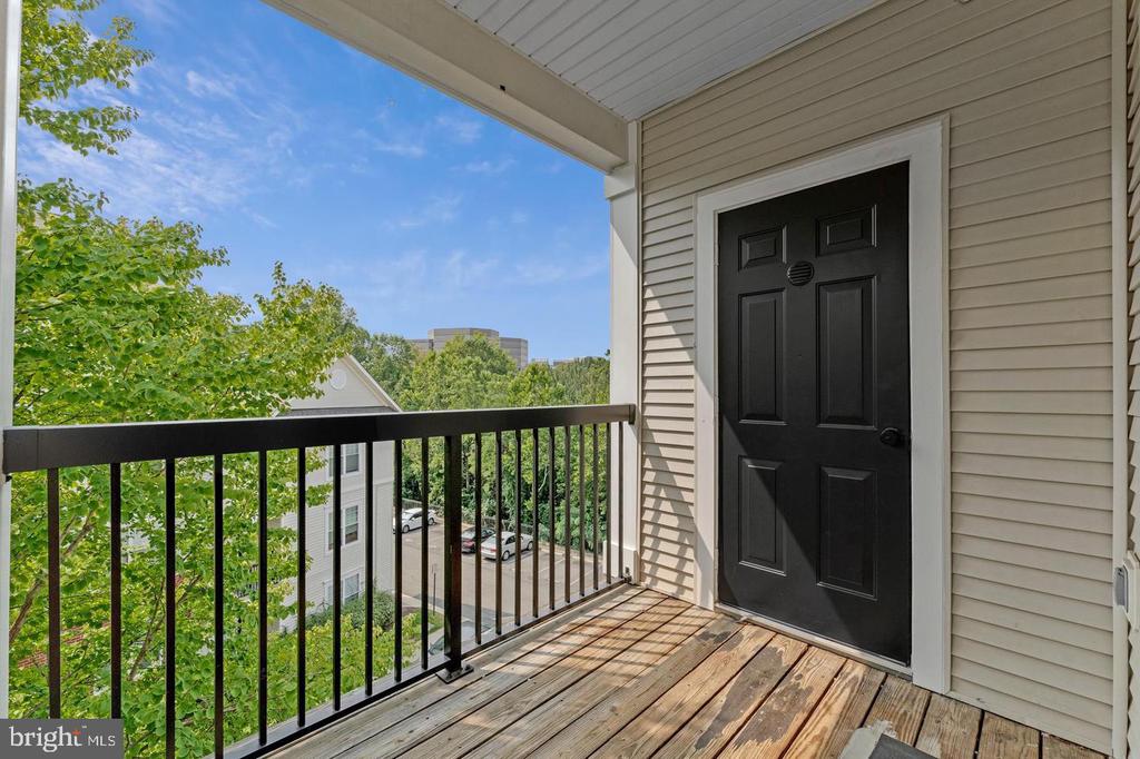 11355 ARISTOTLE DRIVE Unit: 8-413