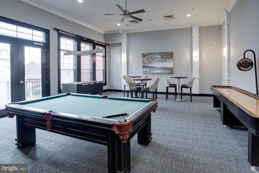 11355 ARISTOTLE DRIVE Unit: 8-413