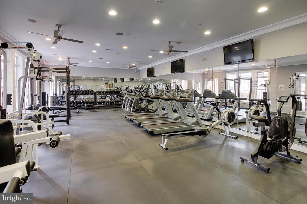 11355 ARISTOTLE DRIVE Unit: 8-413