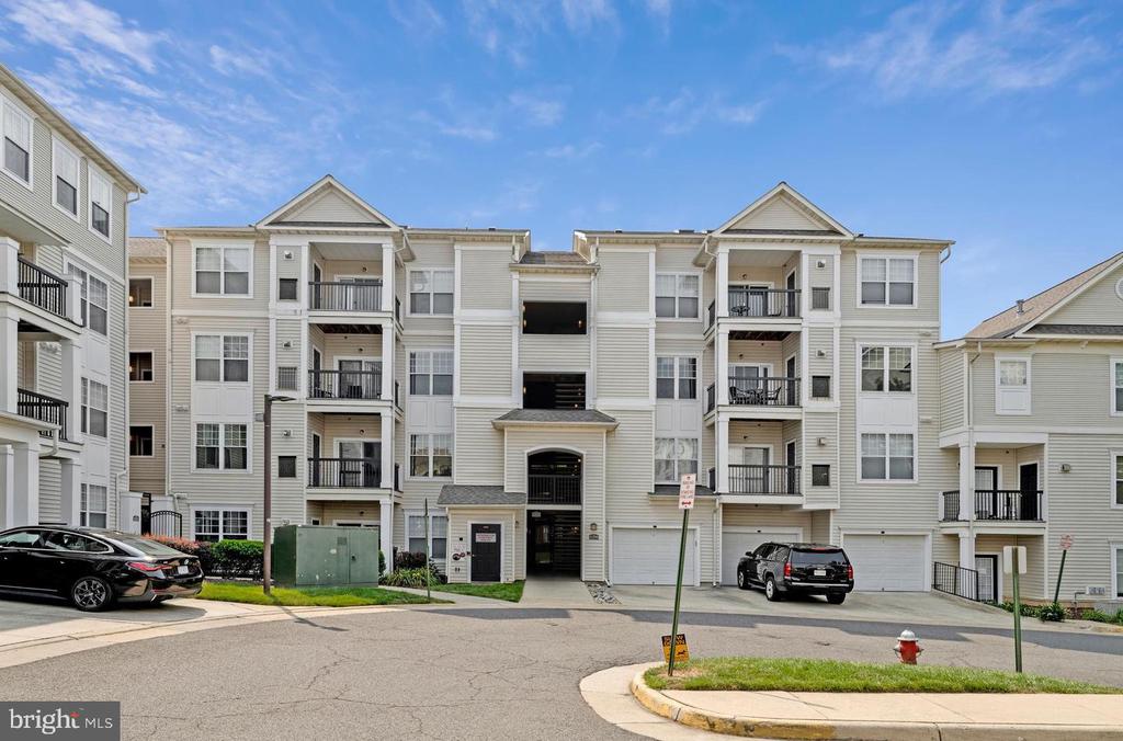 11355 ARISTOTLE DRIVE Unit: 8-413