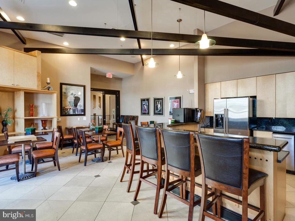 11355 ARISTOTLE DRIVE Unit: 8-413