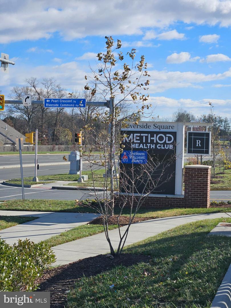 19915 Riverside Commons Plz