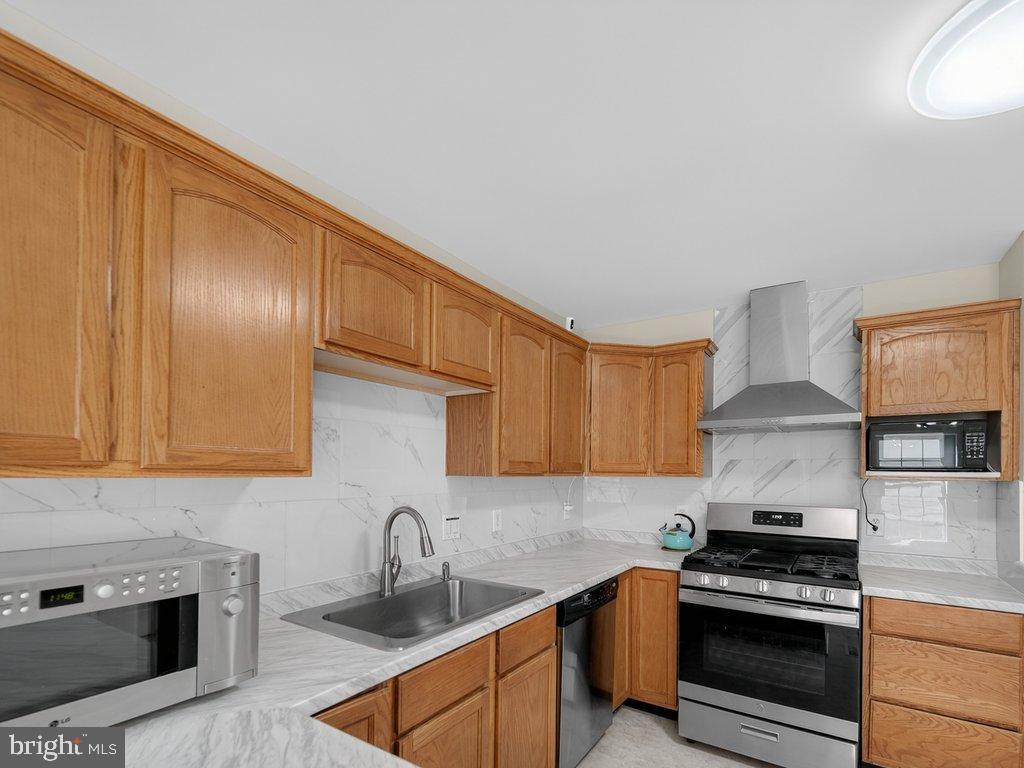 4047 WHITE HAVEN DRIVE