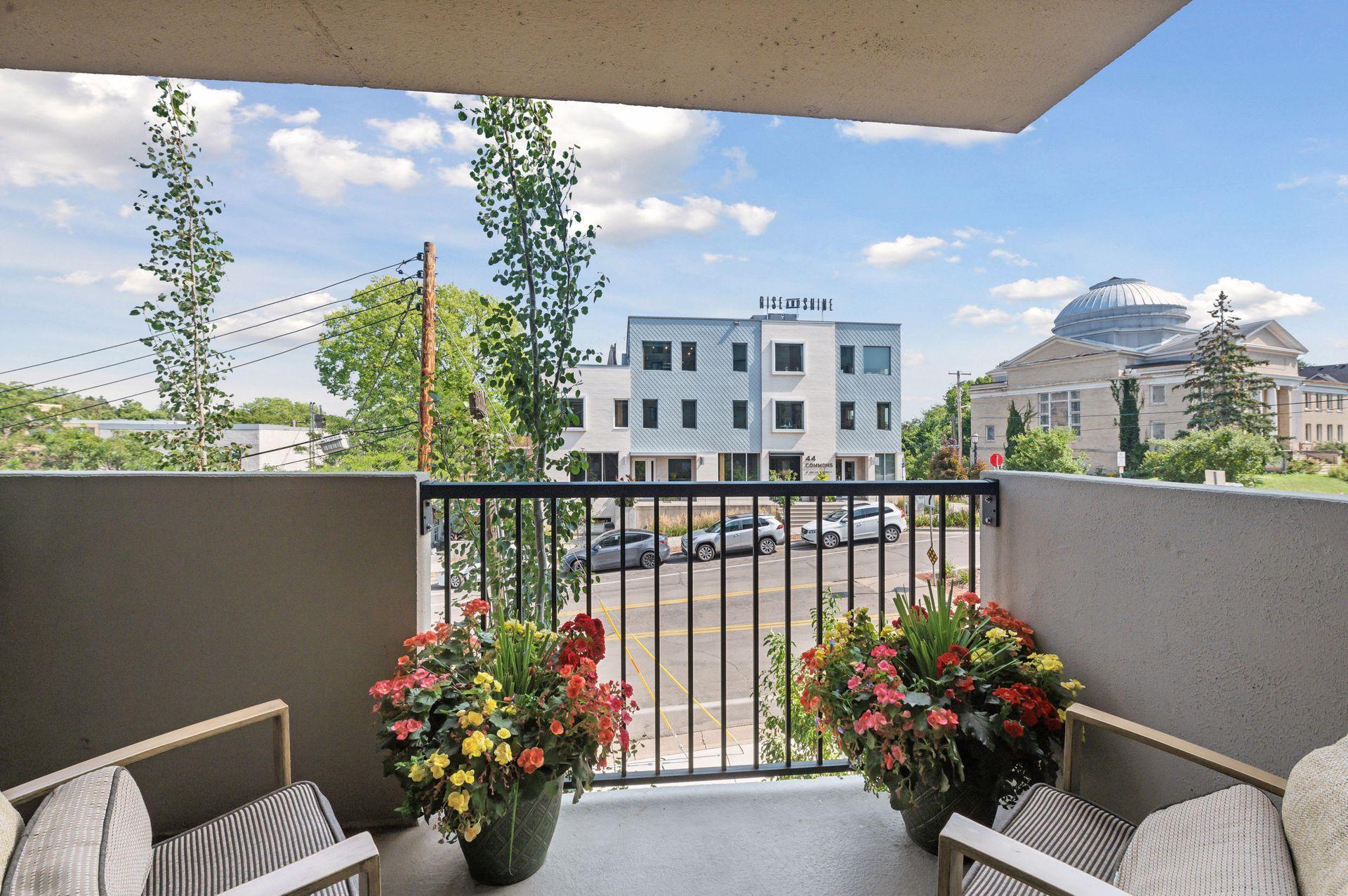 2800 W 44th Street Unit: 108