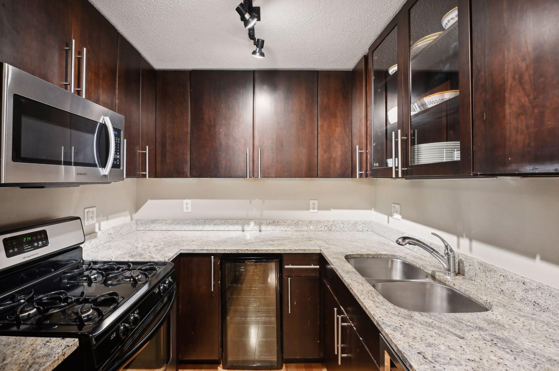 2800 W 44th Street Unit: 108