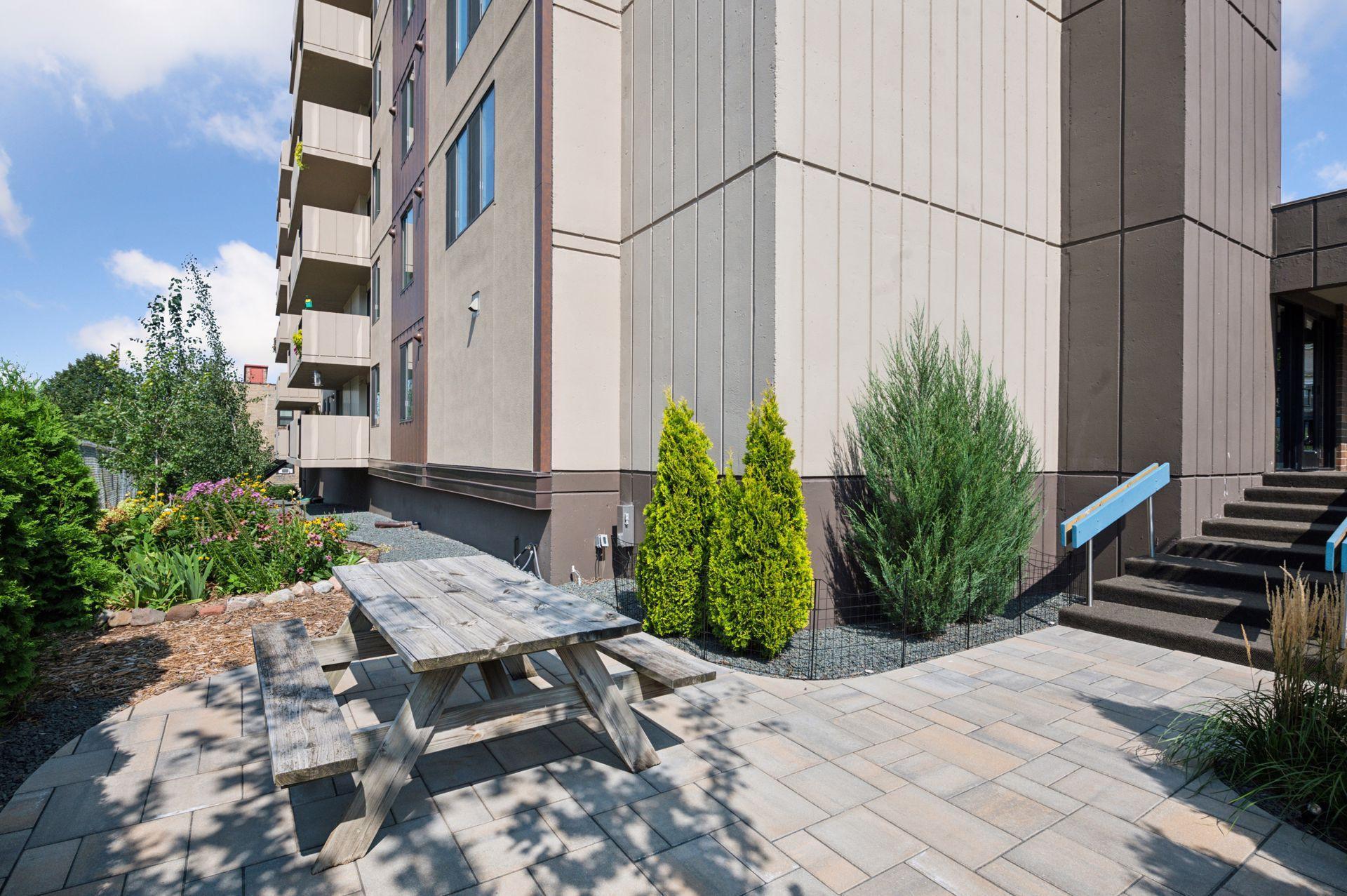 2800 W 44th Street Unit: 108