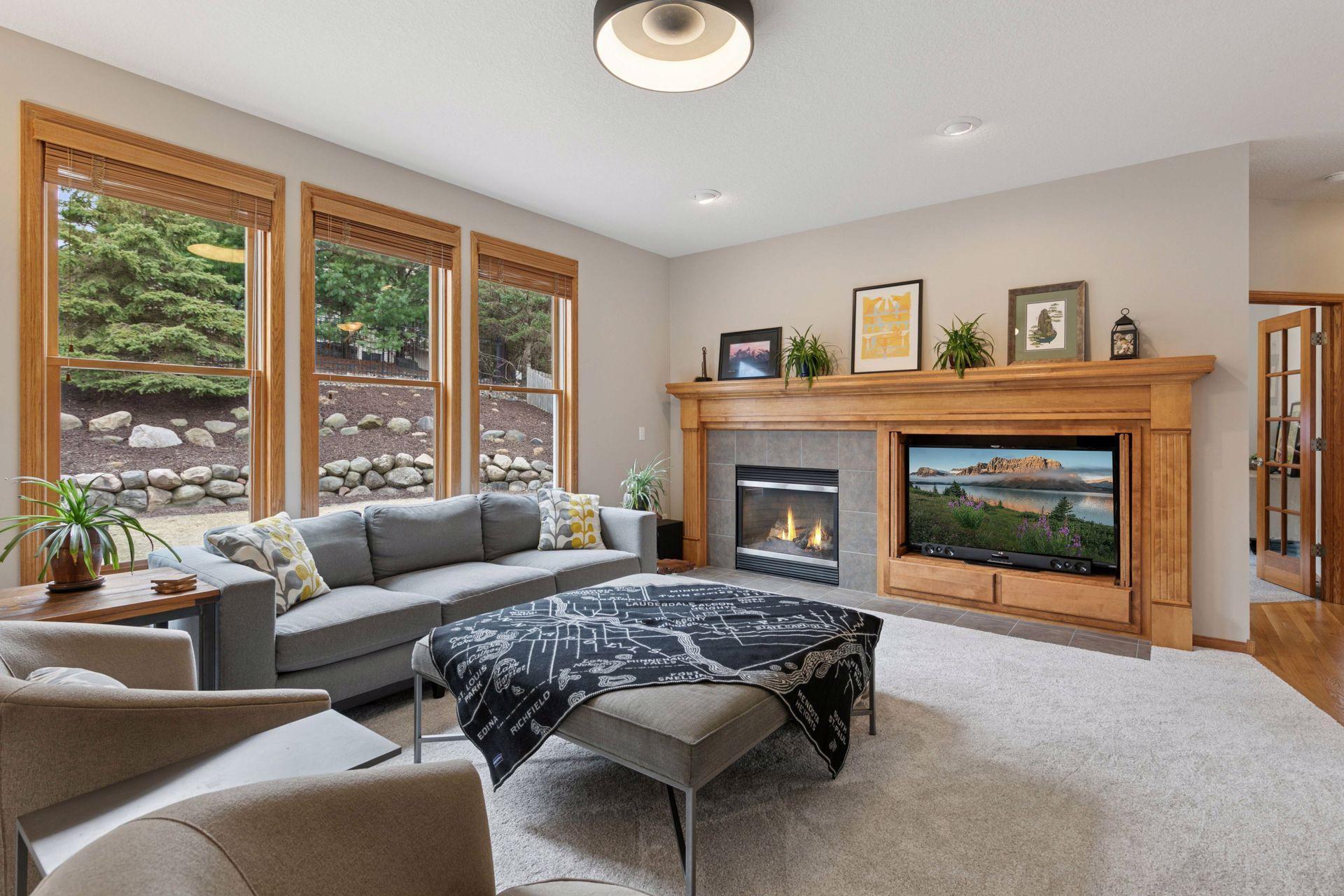 1492 Pinetree Pass