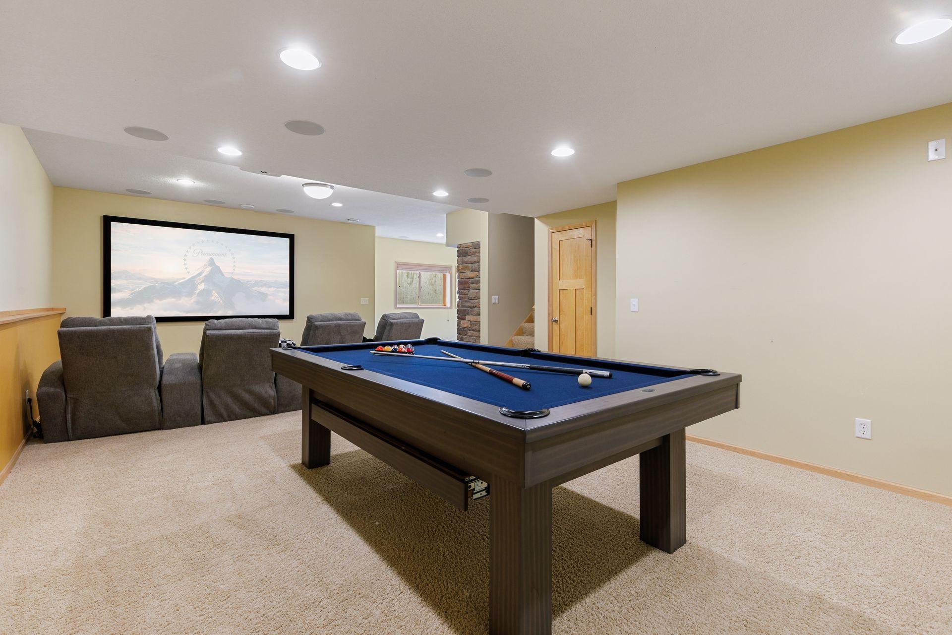 1492 Pinetree Pass