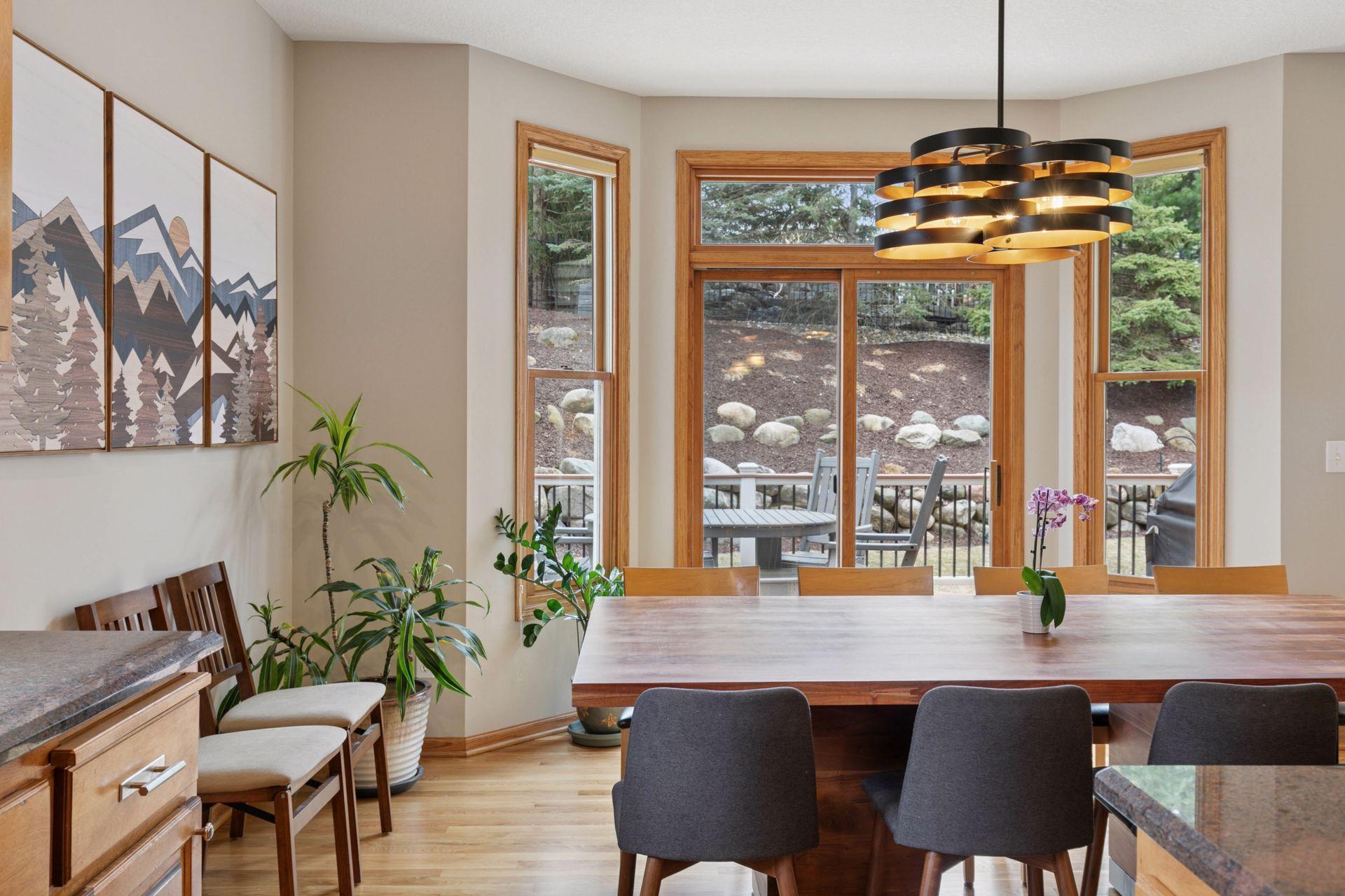 1492 Pinetree Pass