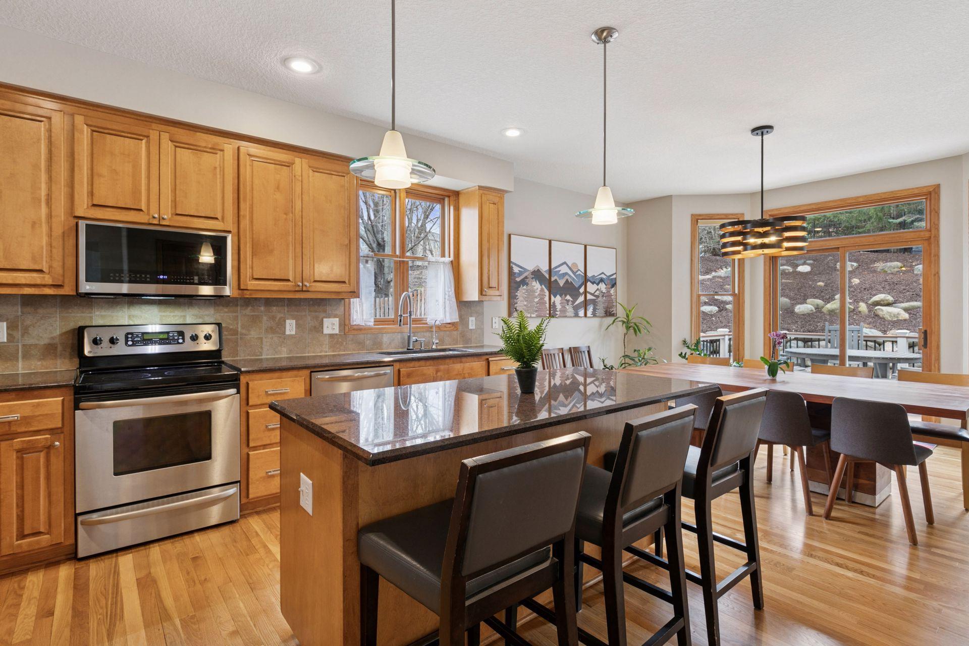 1492 Pinetree Pass