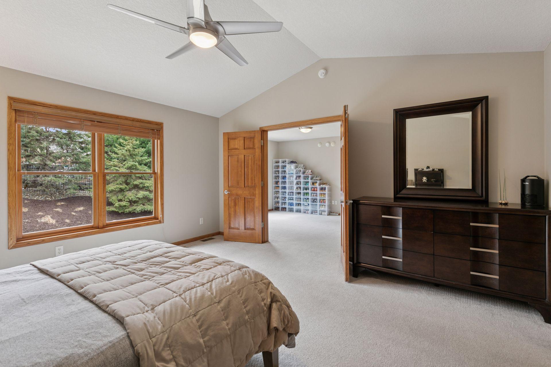1492 Pinetree Pass