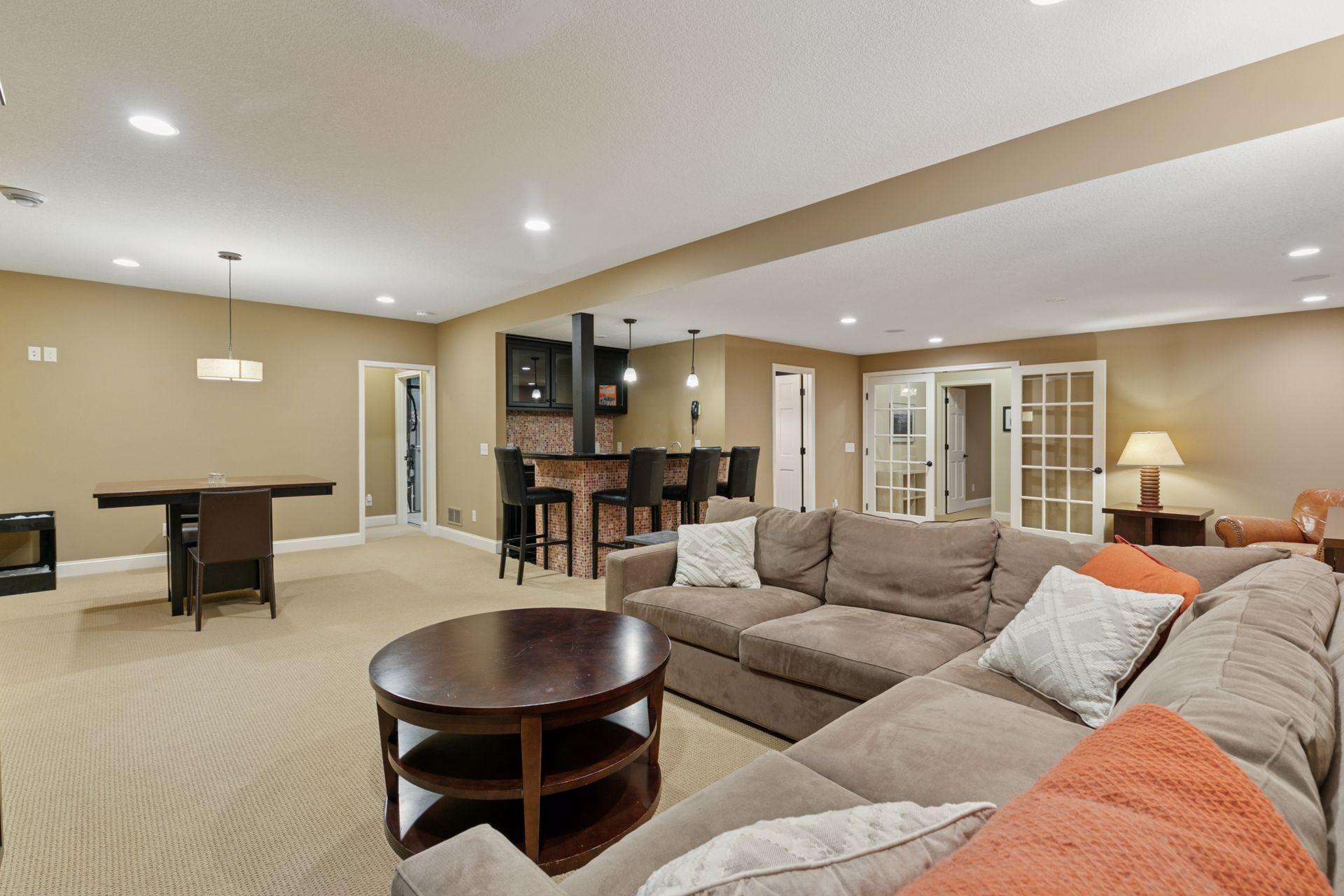1182 Lexington Ridge Court