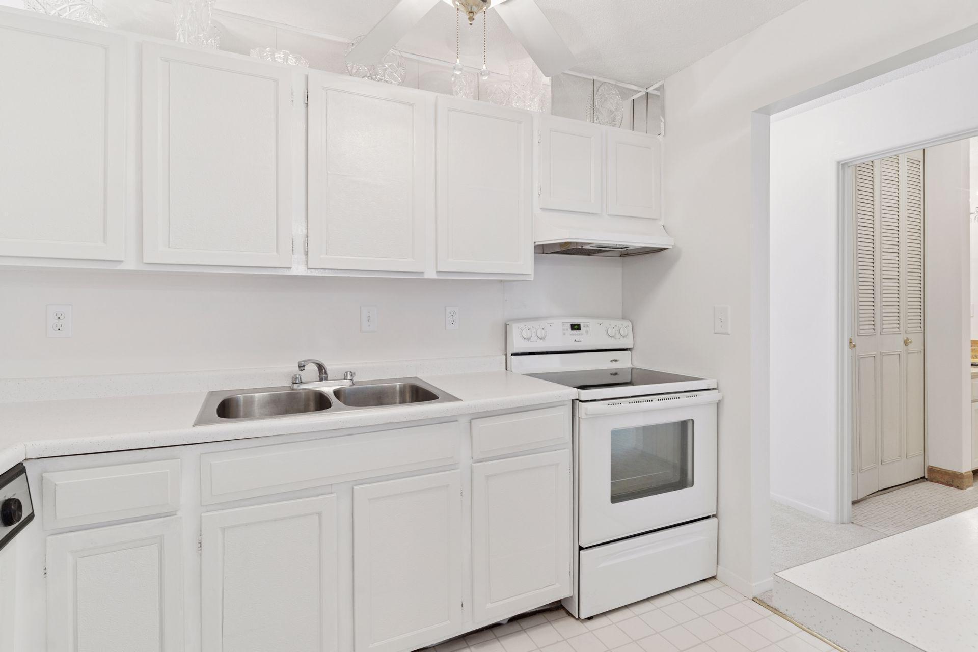 10301 Cedar Lake Road Unit: 202