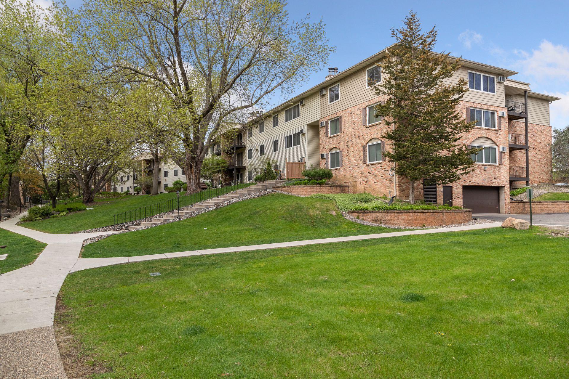 10301 Cedar Lake Road Unit: 202