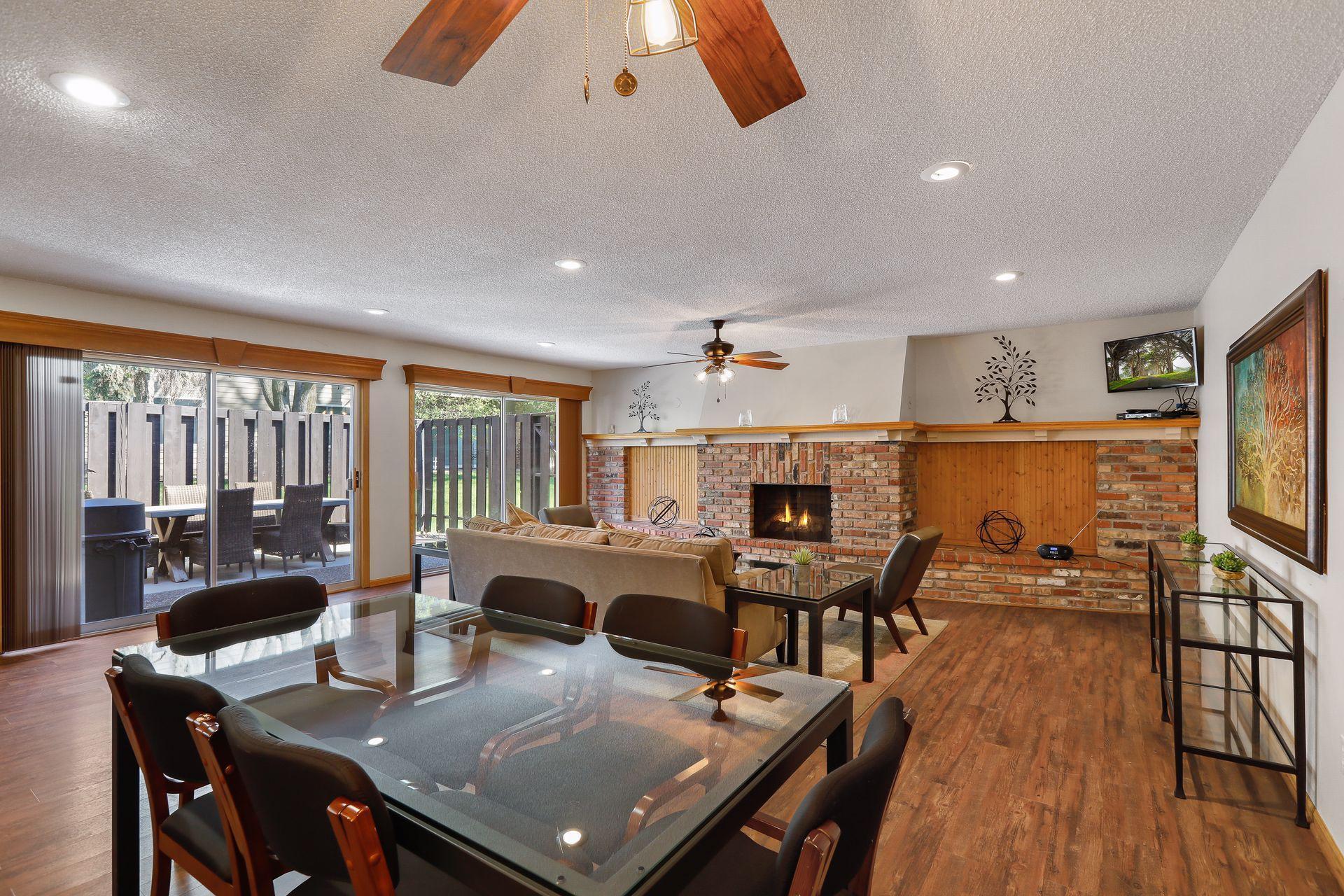 10301 Cedar Lake Road Unit: 202