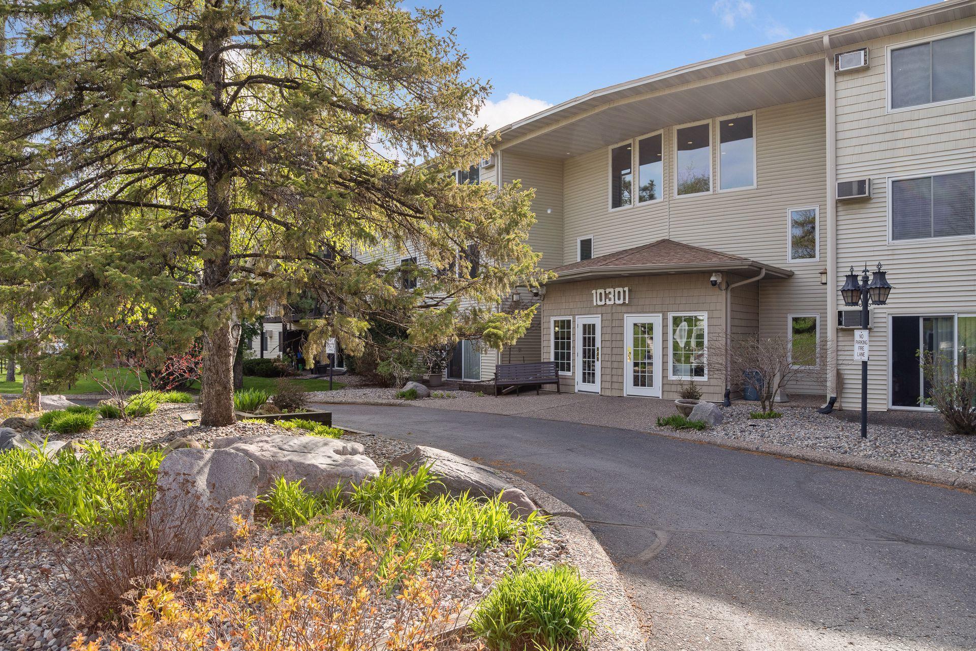 10301 Cedar Lake Road Unit: 202