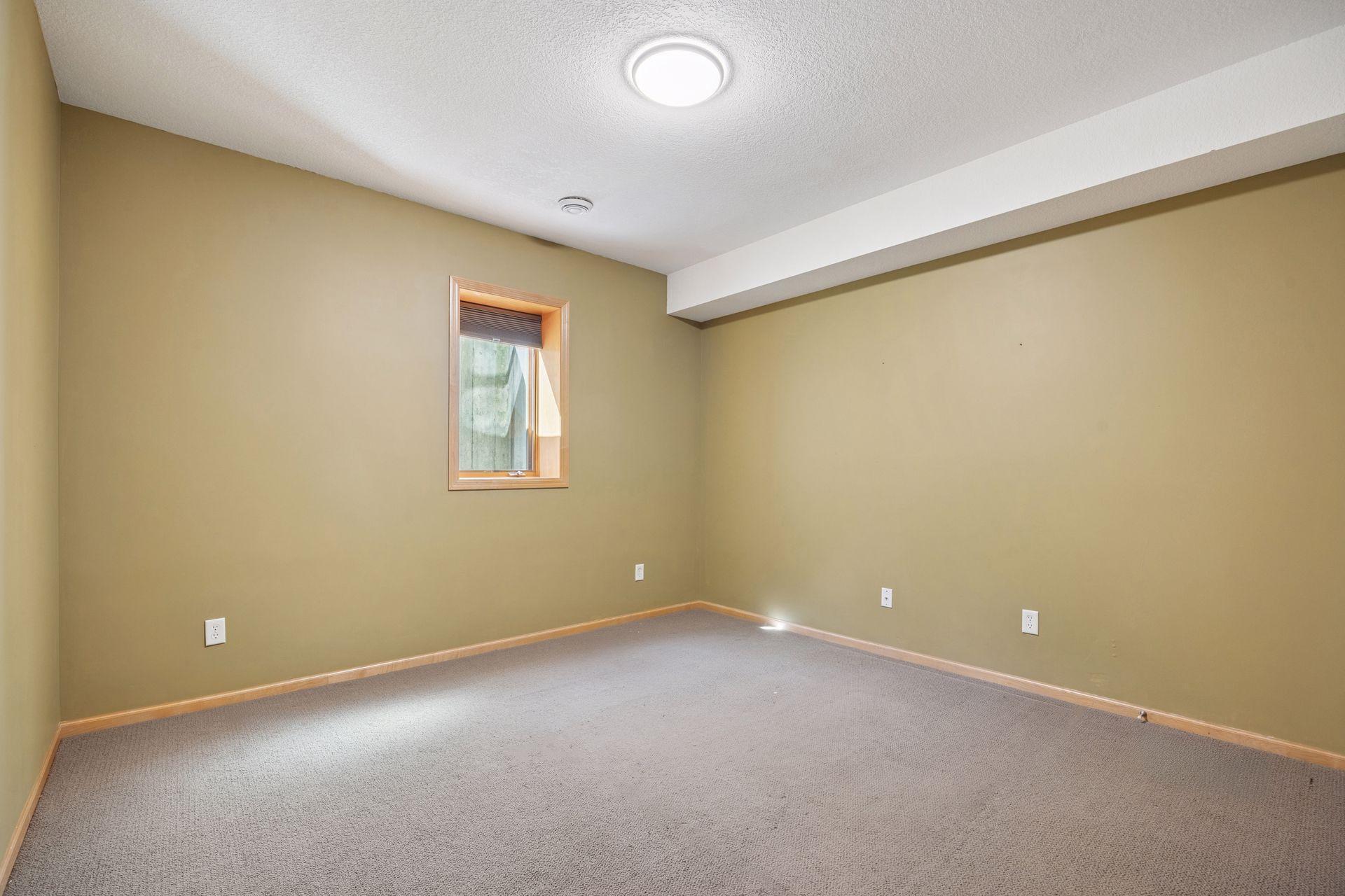 1496 Pinetree Trail