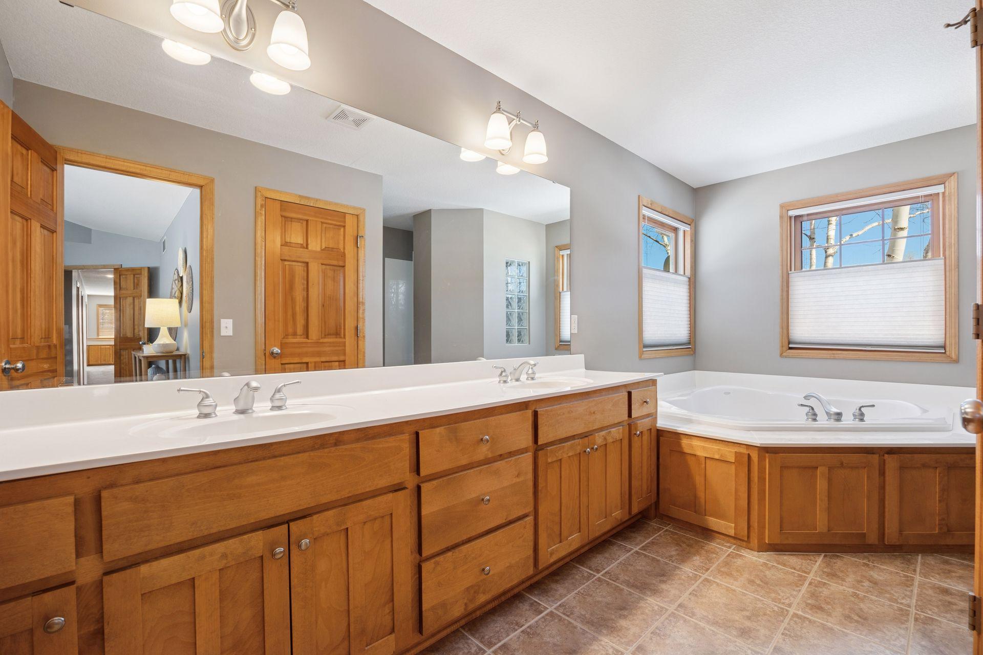 1496 Pinetree Trail