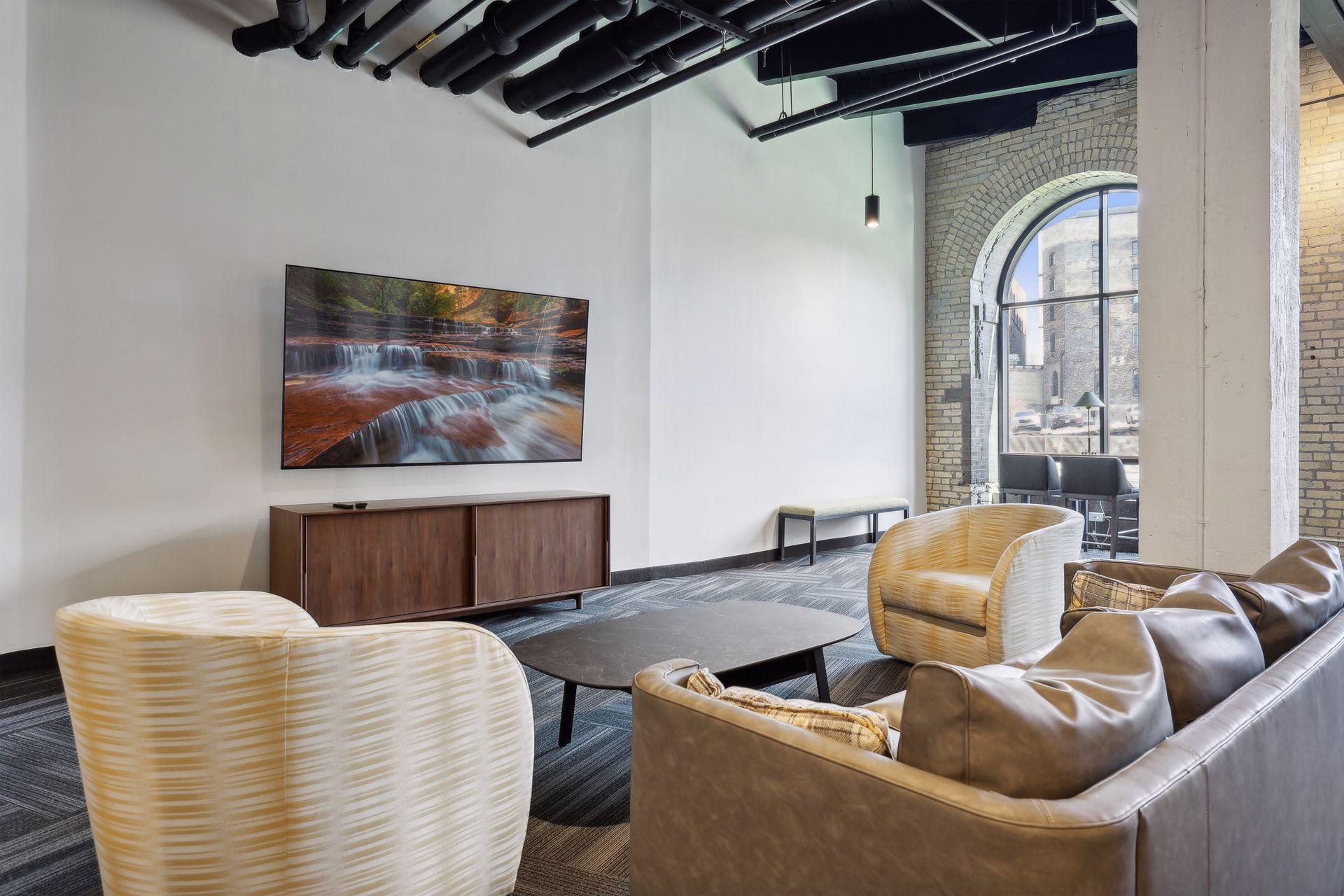 401 N 2nd Street Unit: 208