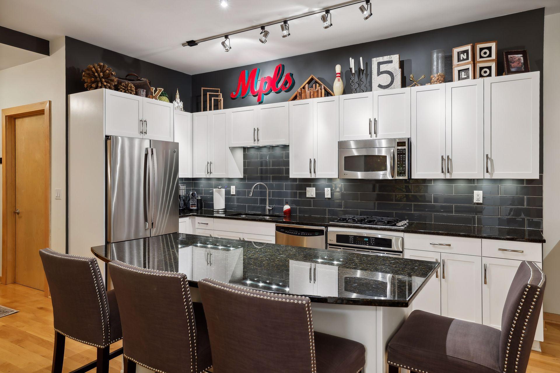 401 N 2nd Street Unit: 208