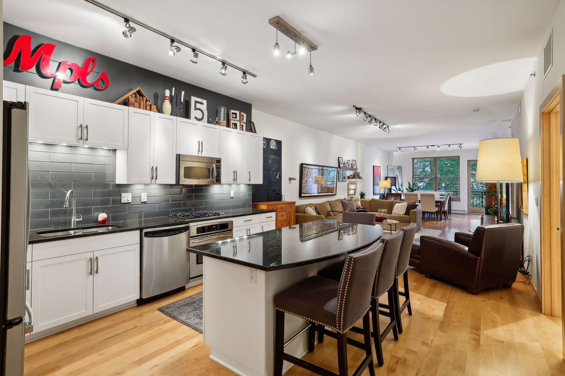 401 N 2nd Street Unit: 208