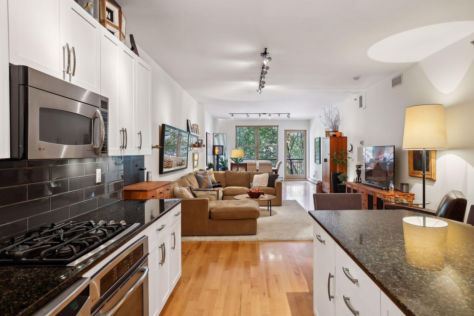 401 N 2nd Street Unit: 208