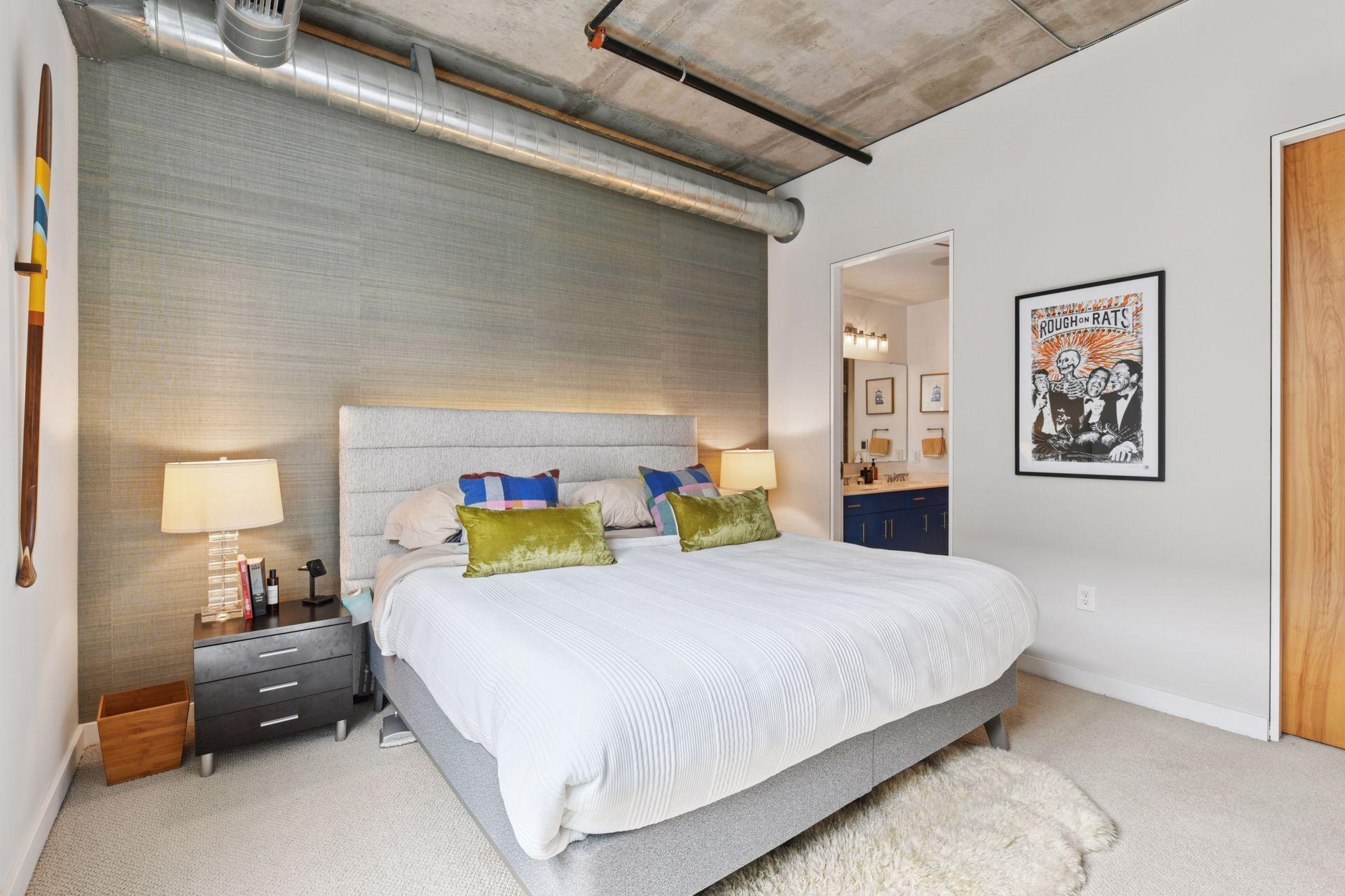 200 Park Avenue Unit: 303