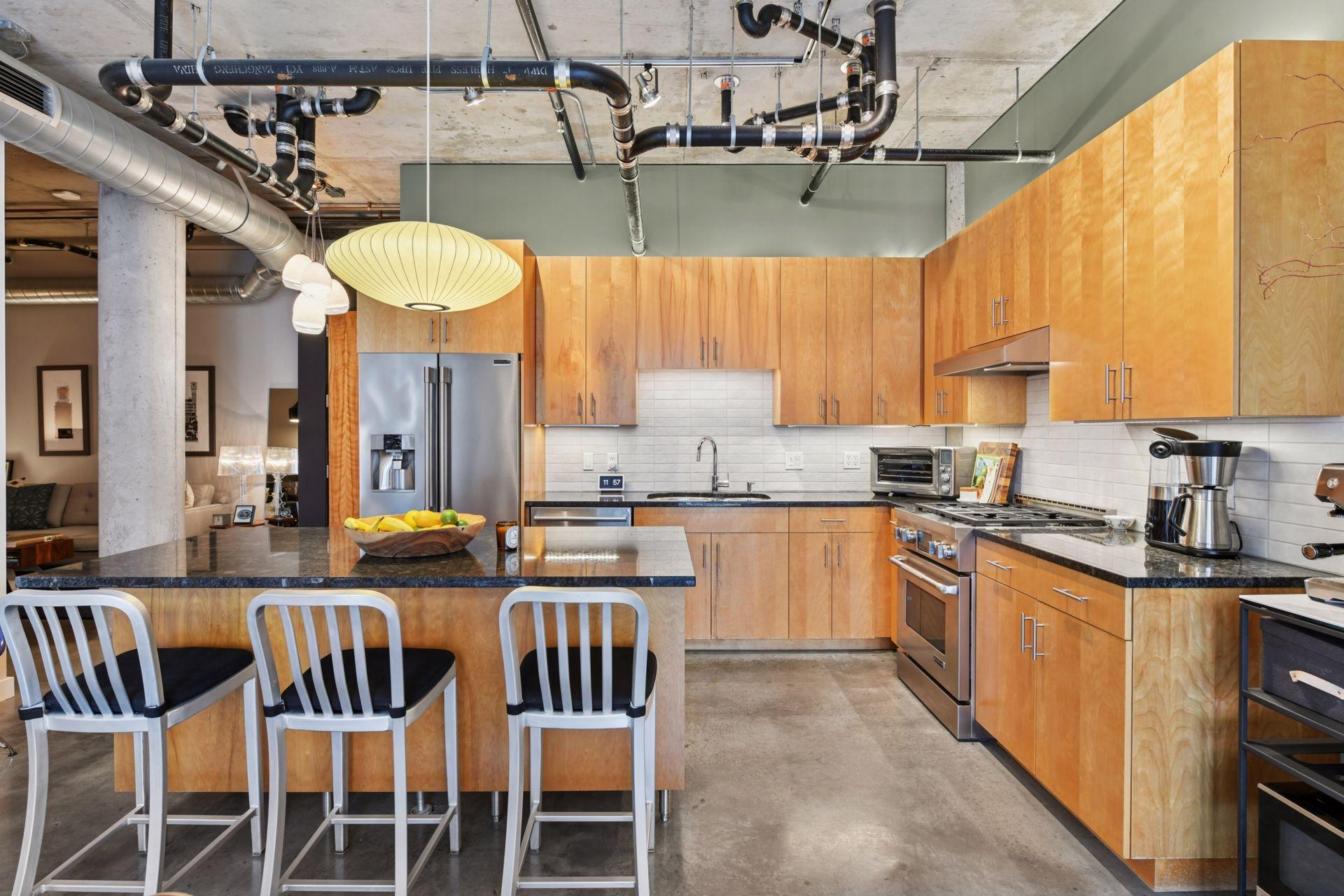 200 Park Avenue Unit: 303