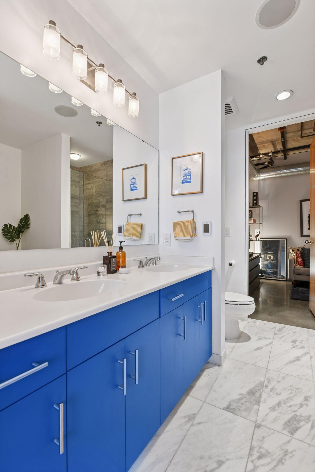 200 Park Avenue Unit: 303