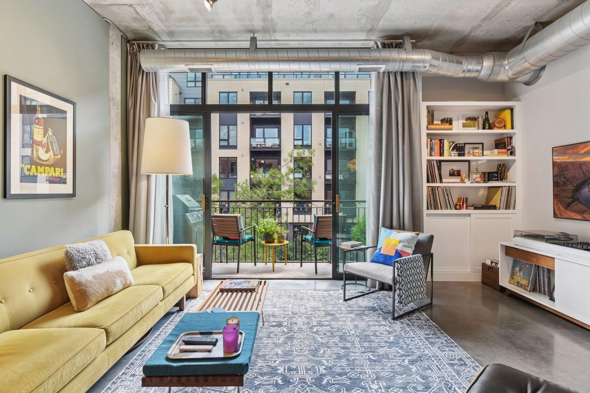200 Park Avenue Unit: 303