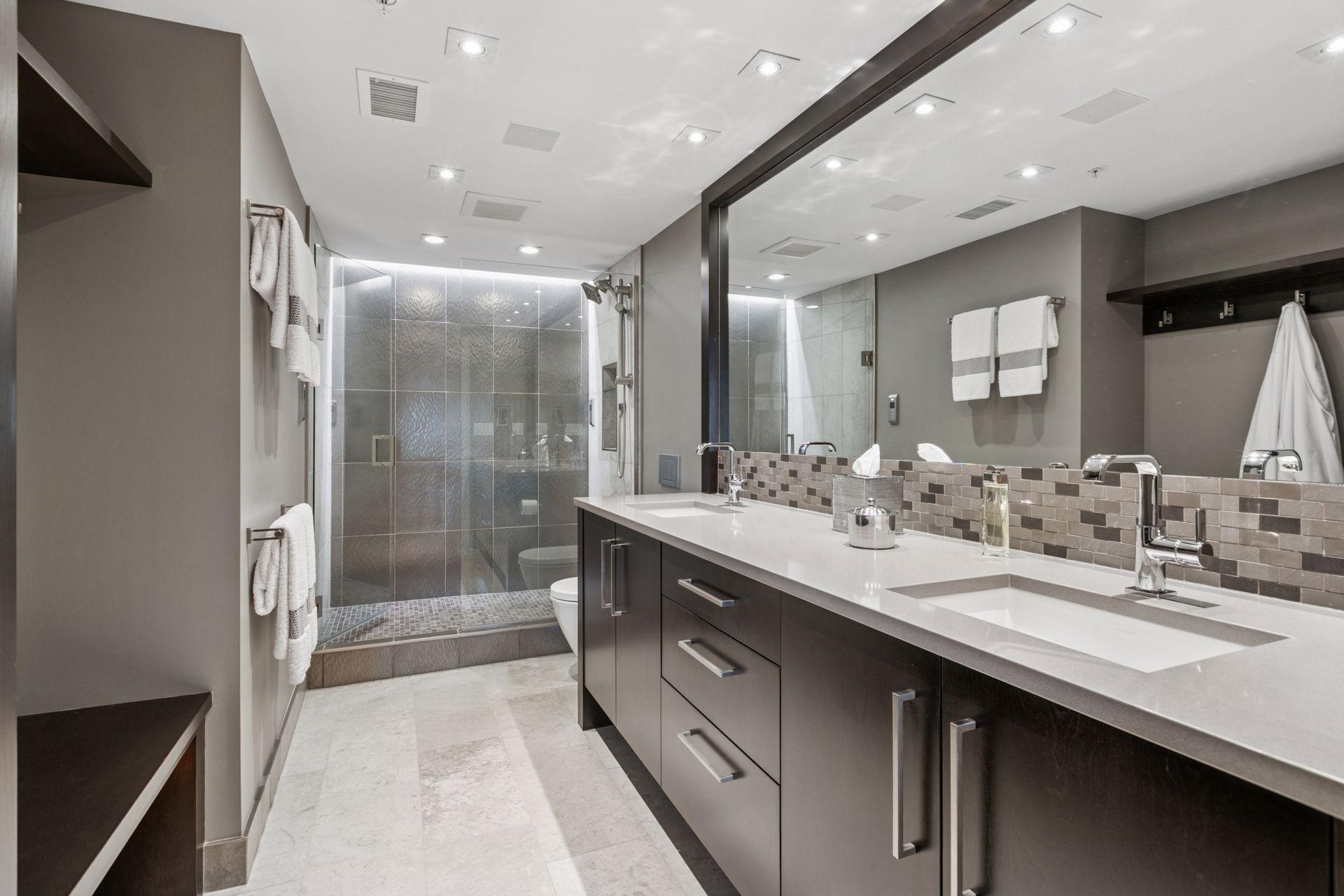 1225 Lasalle Avenue Unit: 2207