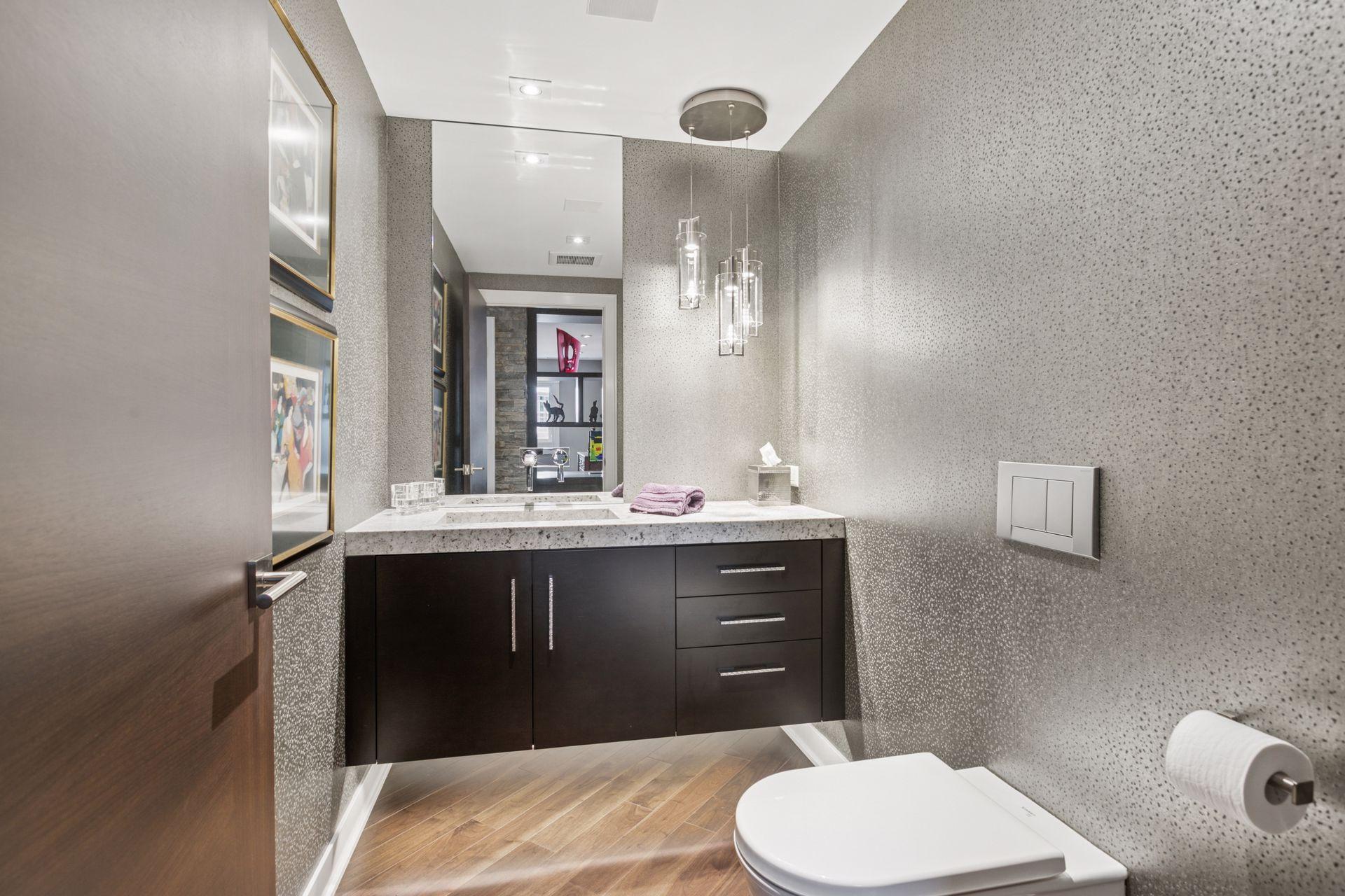 1225 Lasalle Avenue Unit: 2207