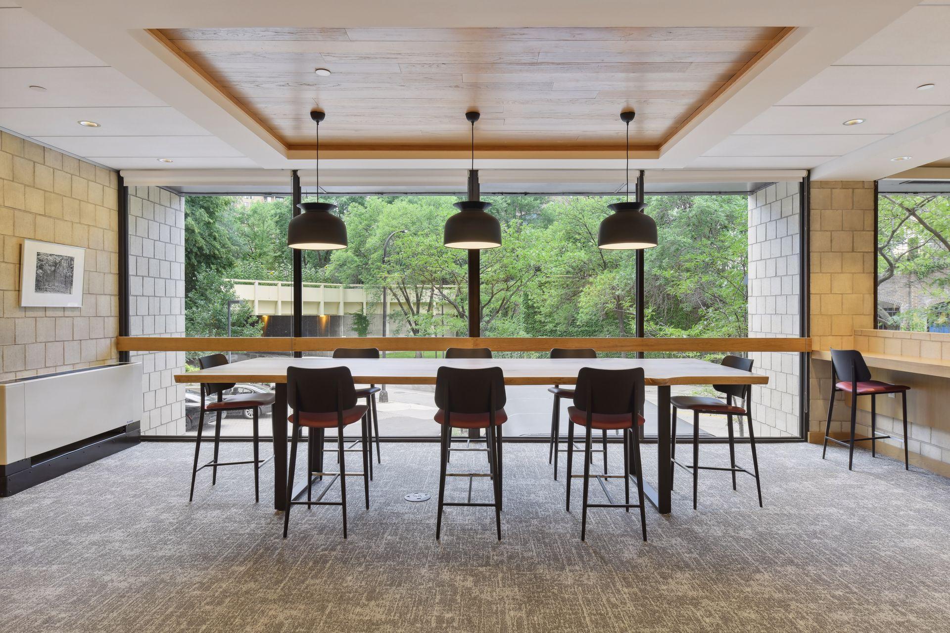 1225 Lasalle Avenue Unit: 2207