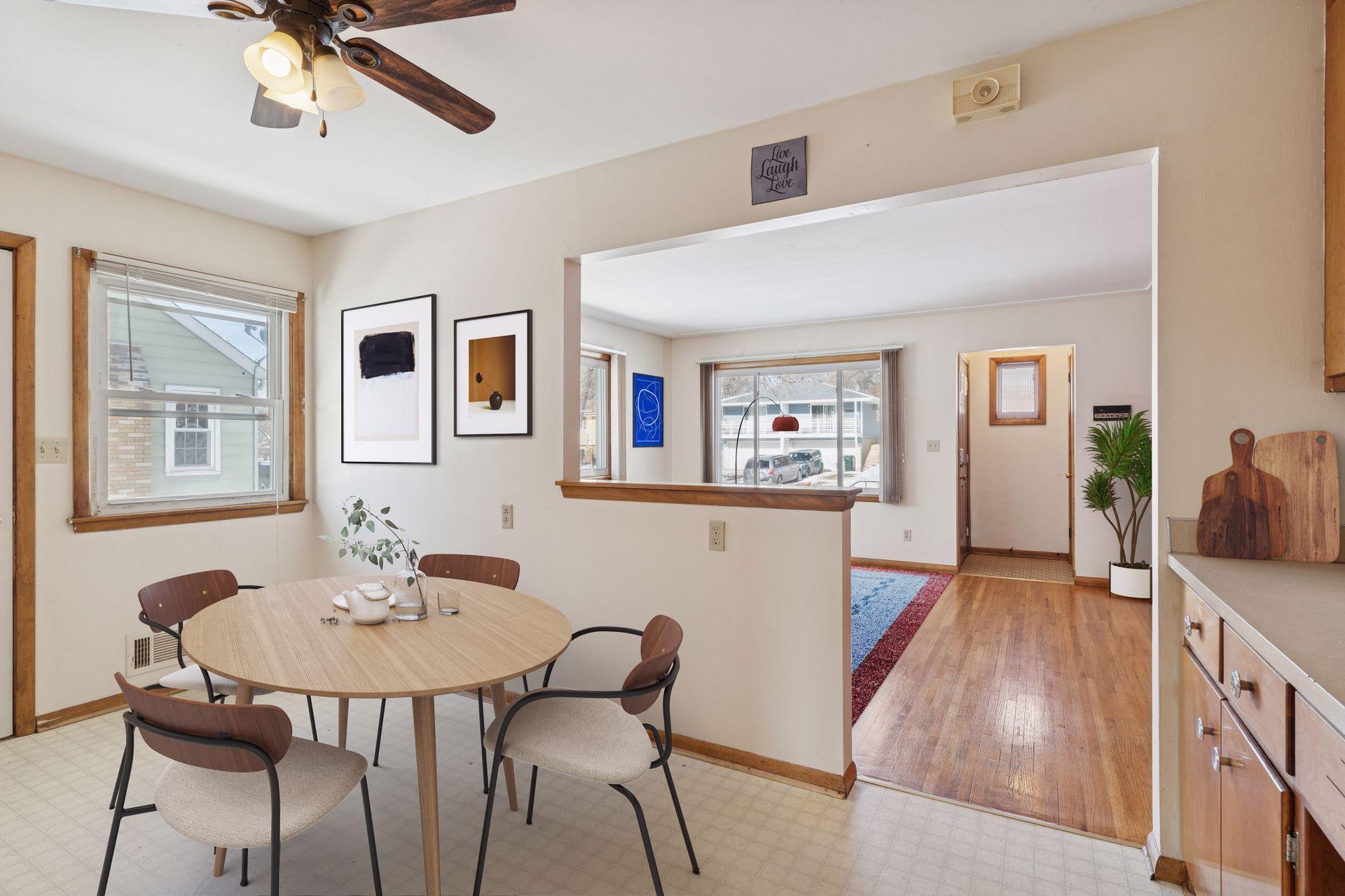 1214 43 1/2 Avenue NE