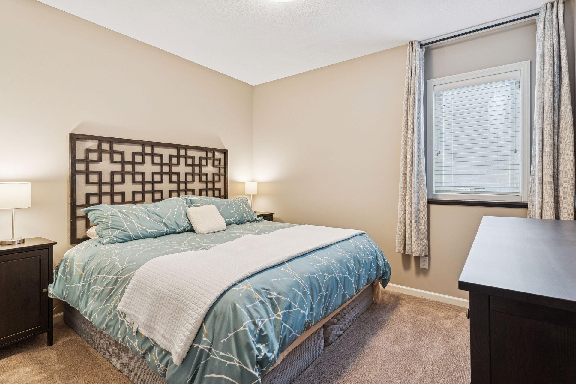 5855 Zanzibar Lane N