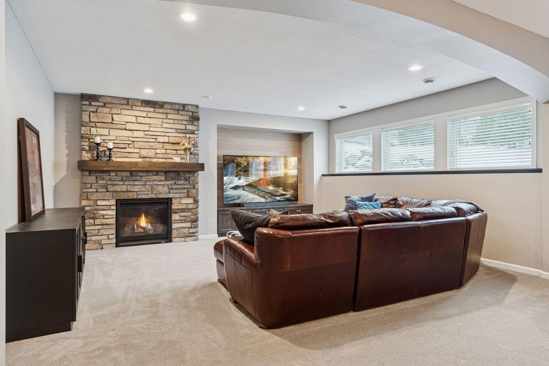 5855 Zanzibar Lane N