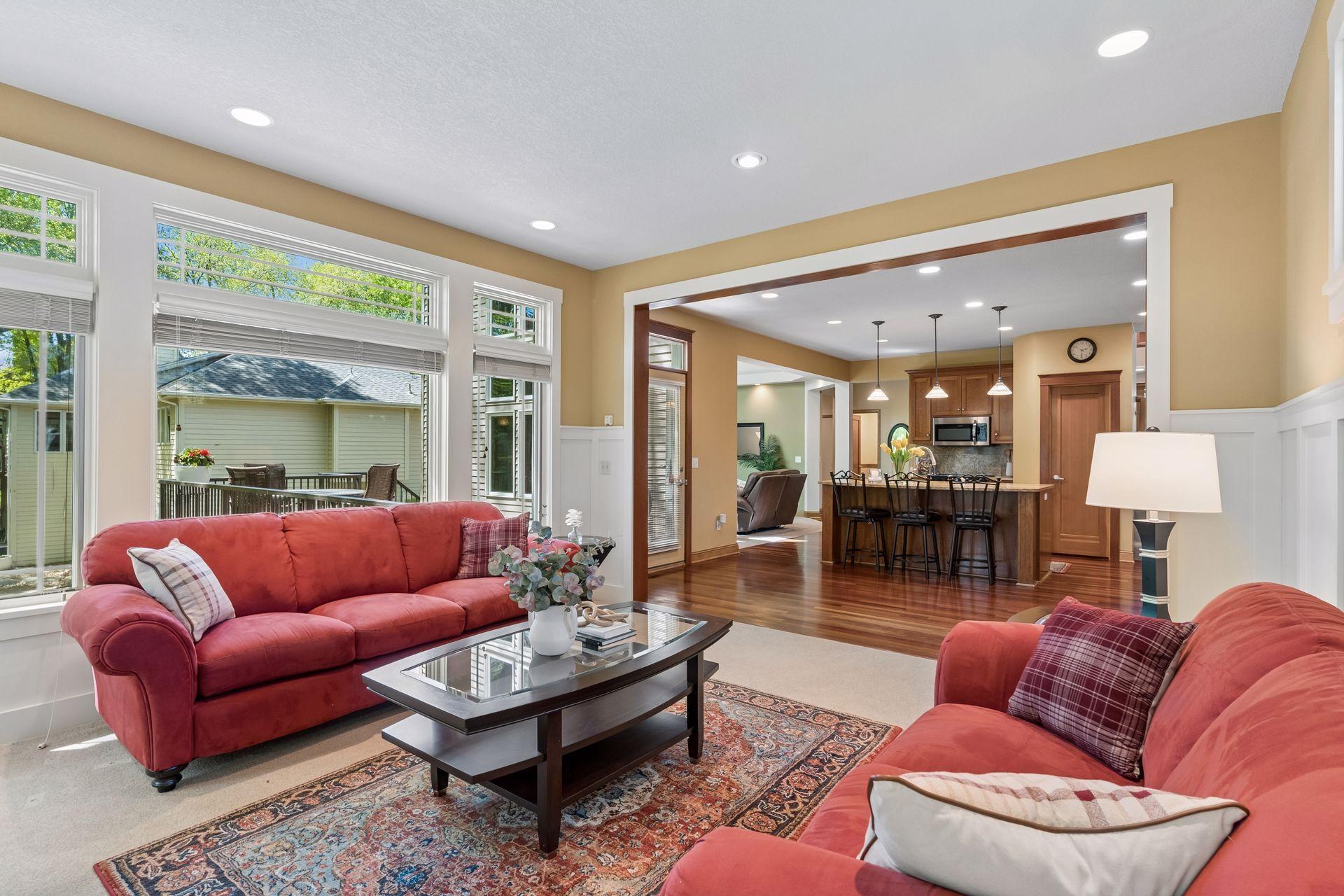 3716 Falcon Way