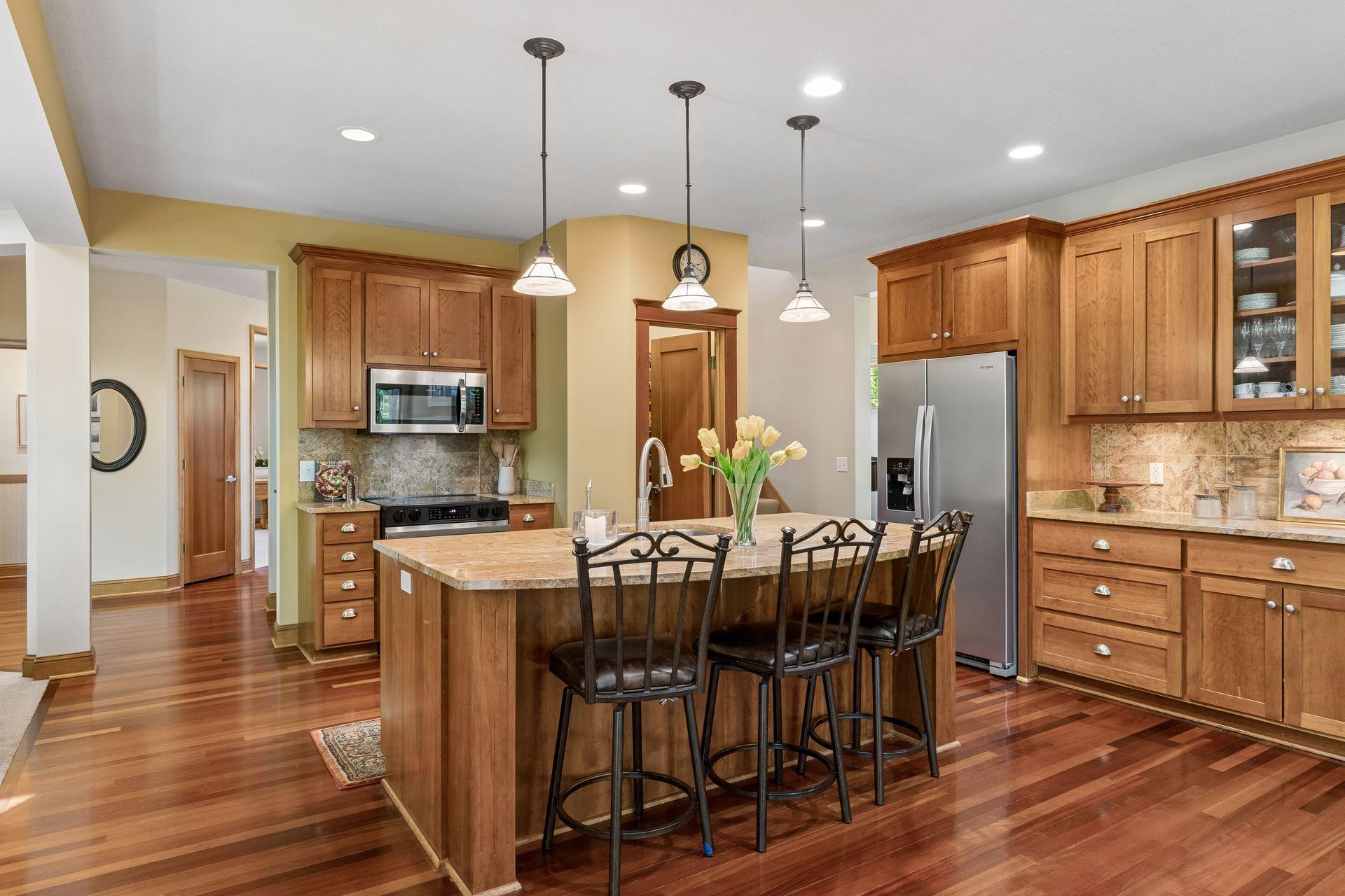 3716 Falcon Way