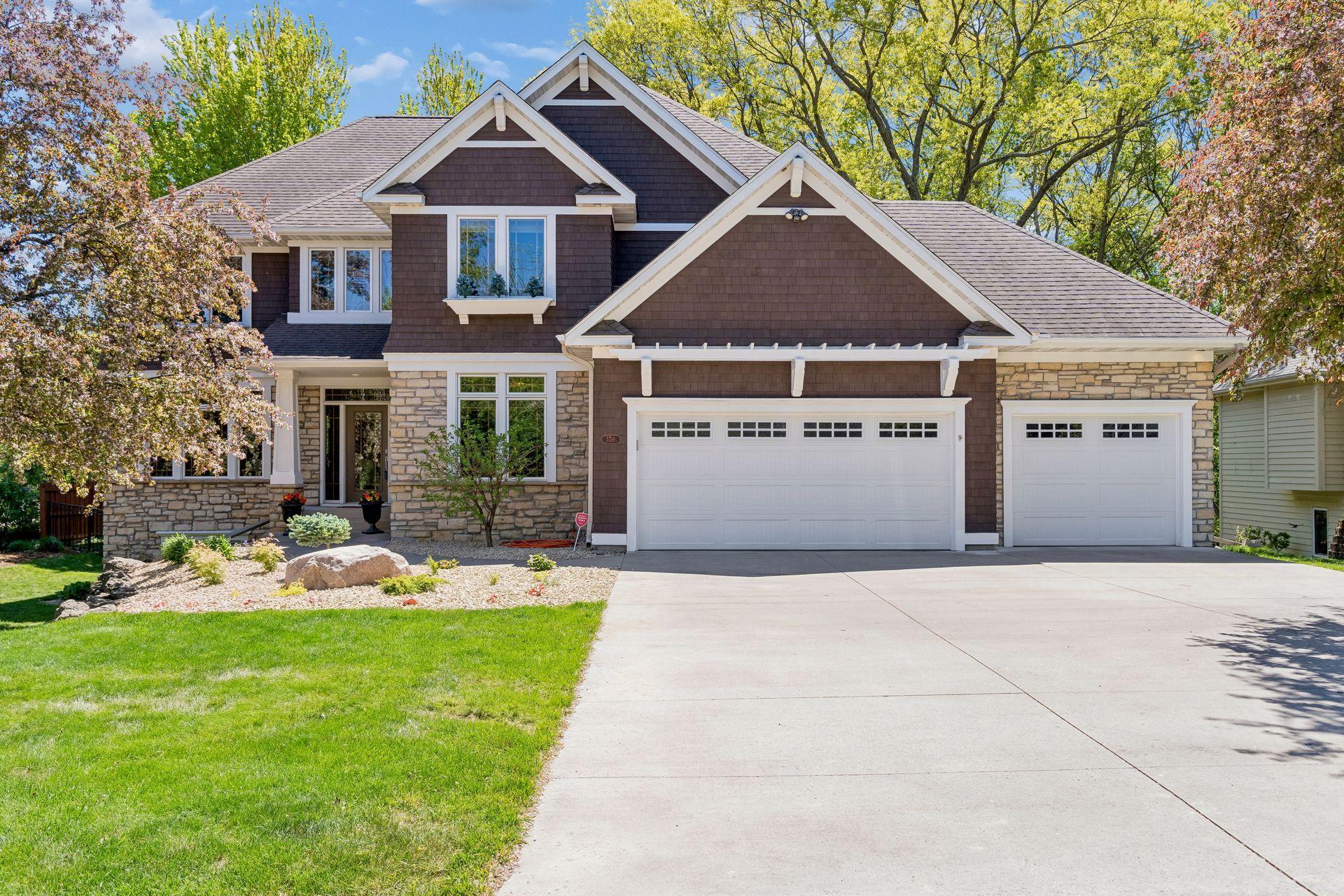 3716 Falcon Way