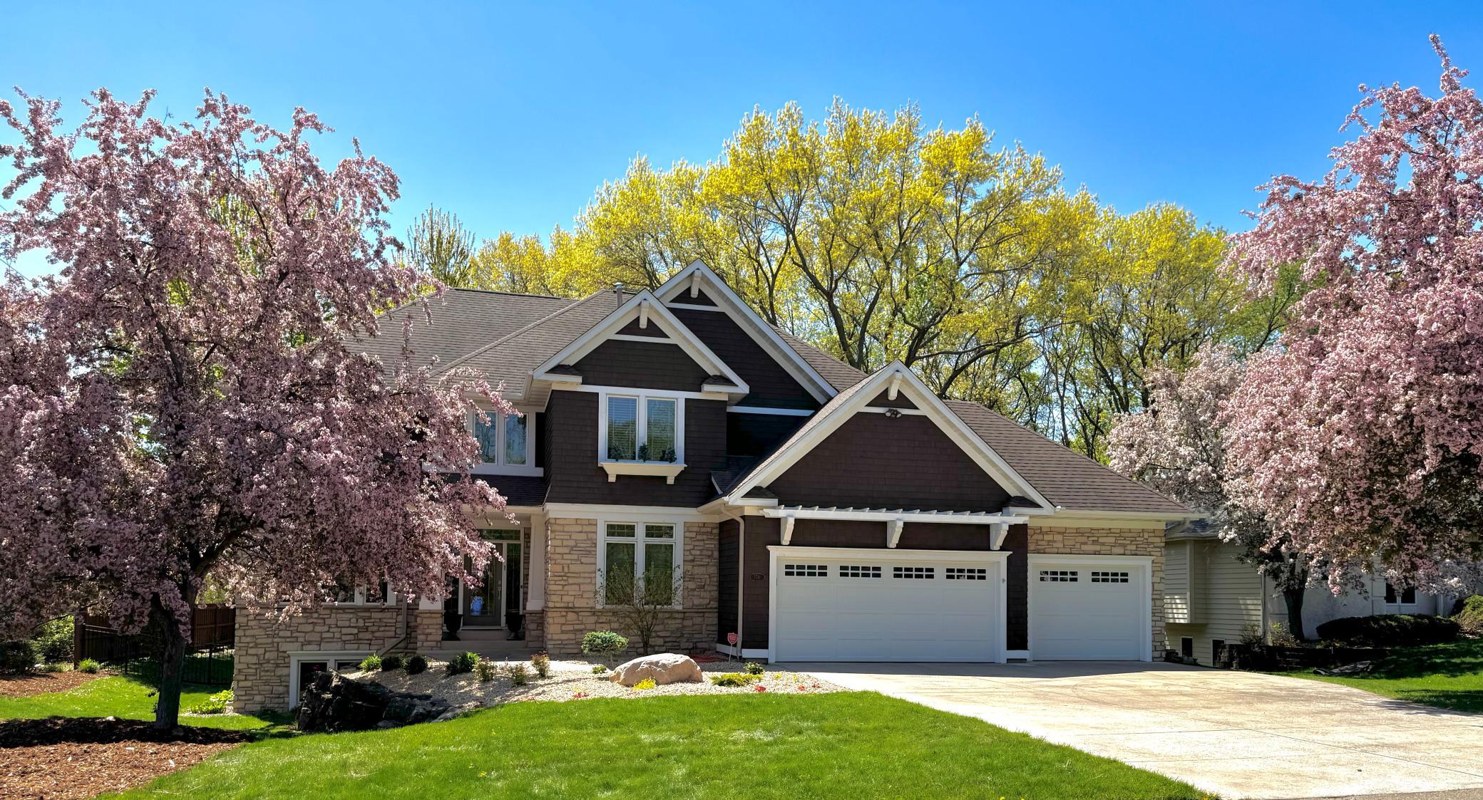 3716 Falcon Way
