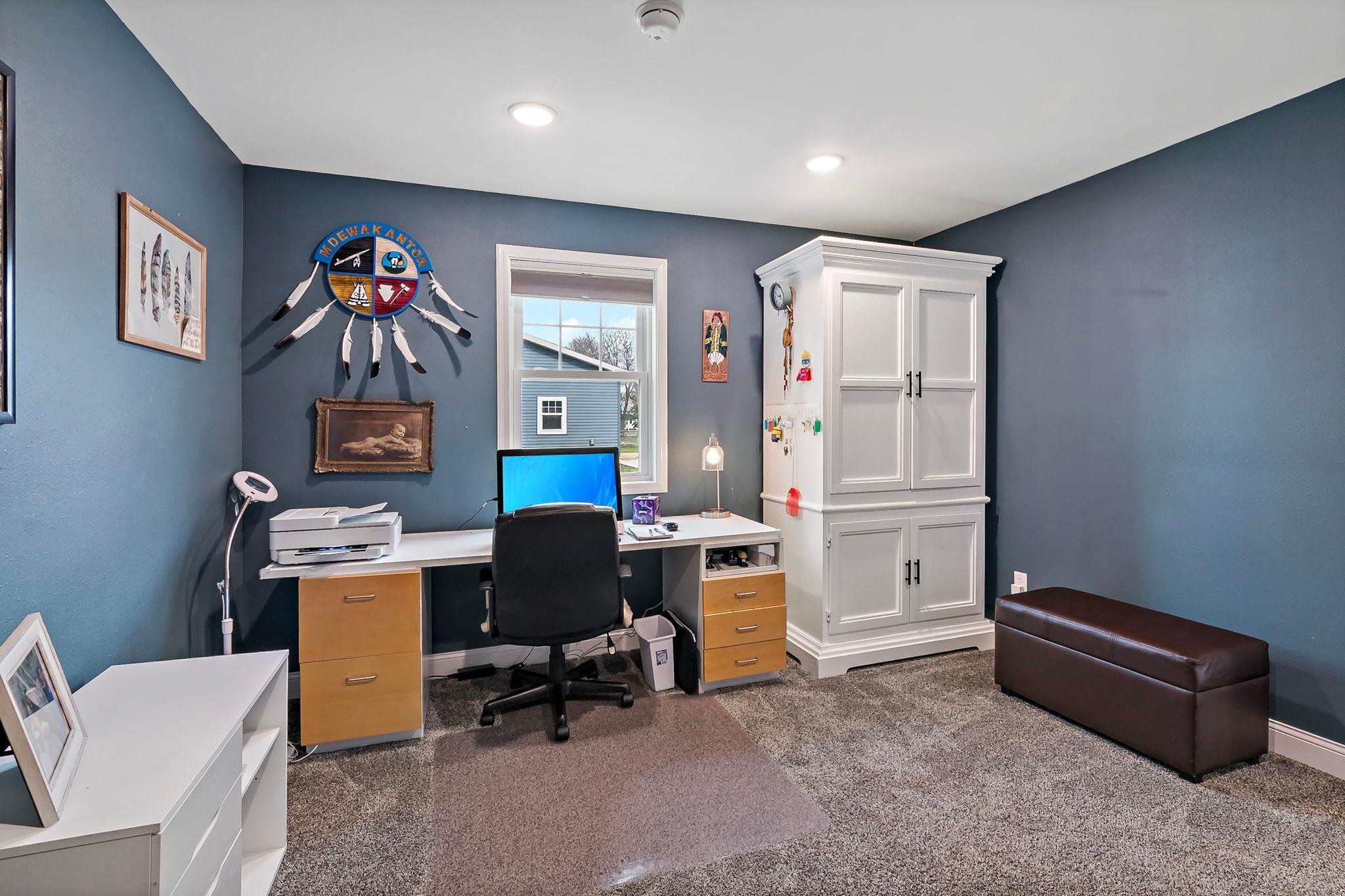 431 Main Street S