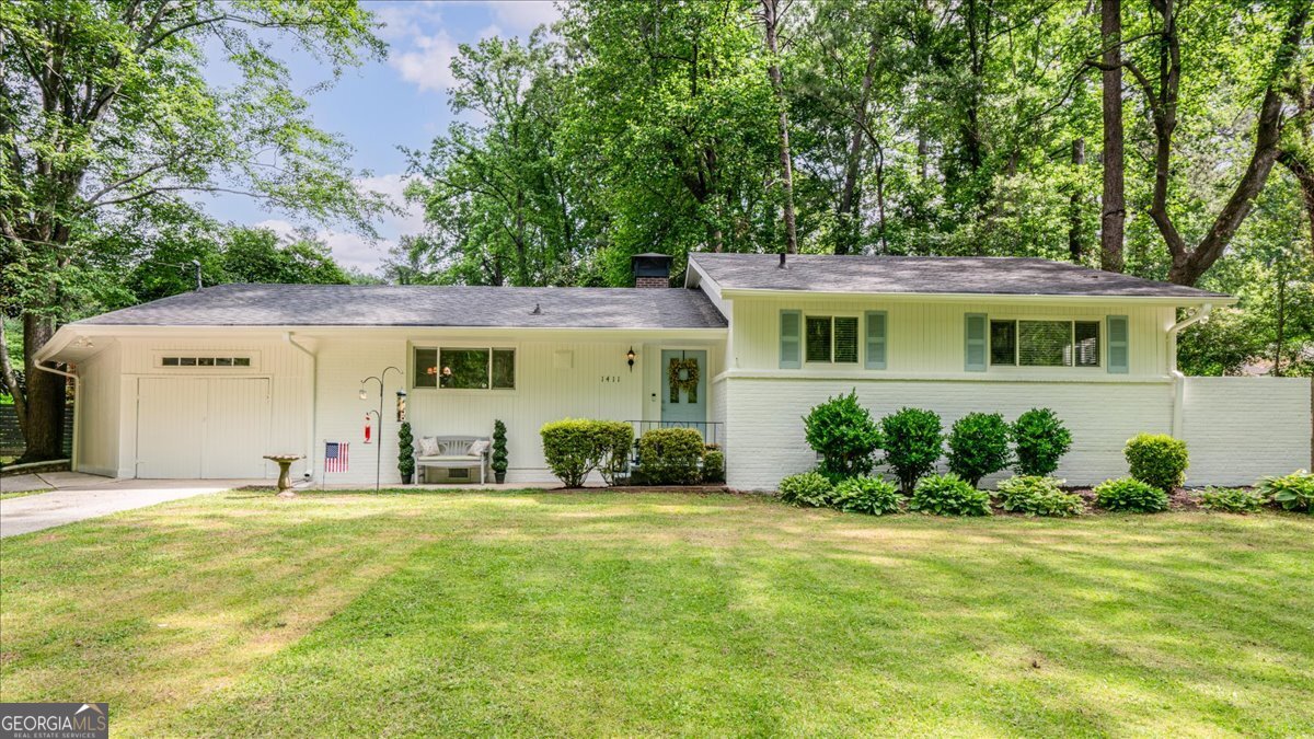 1411 Brook Valley Lane NE