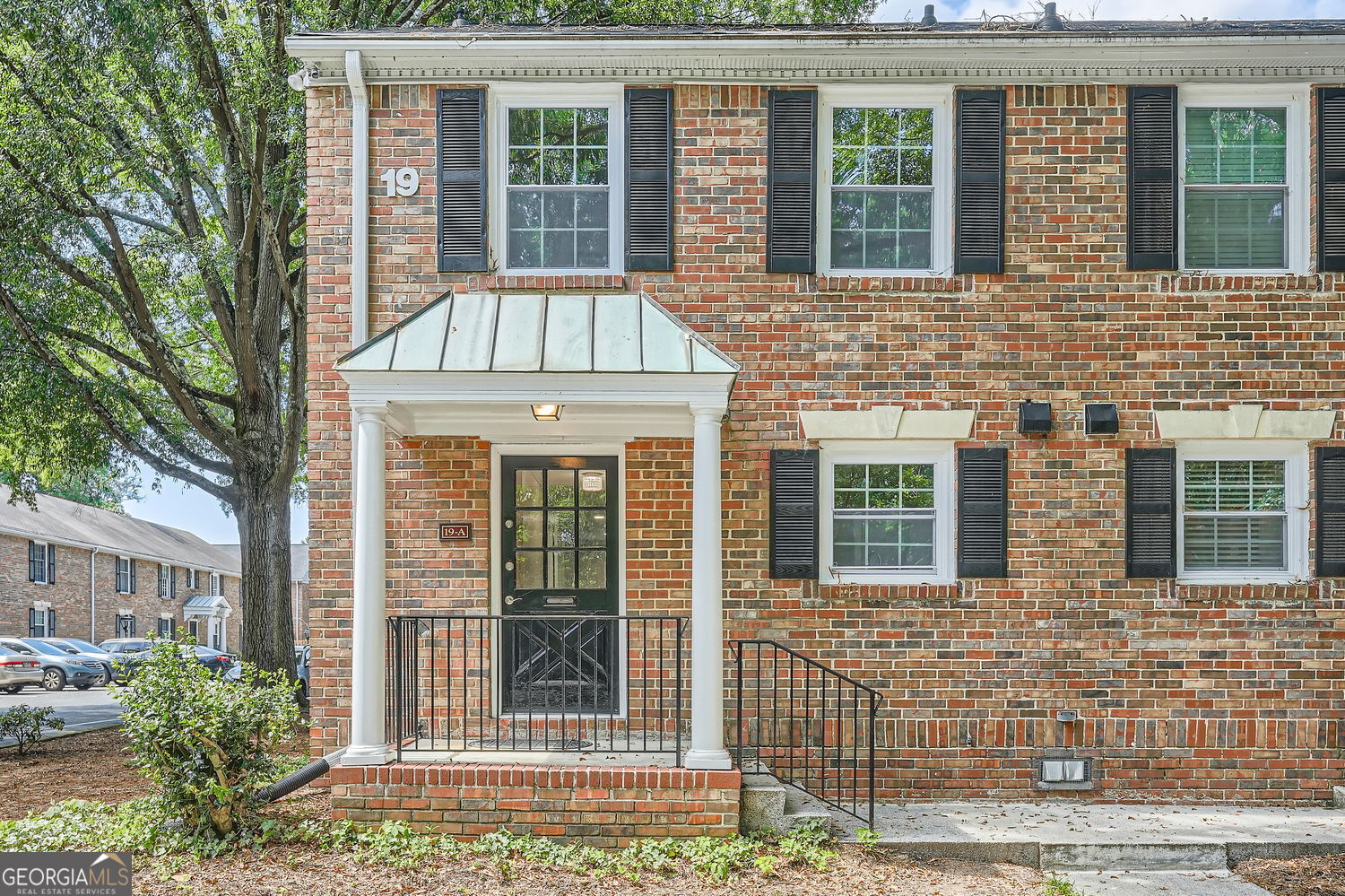 6700 Roswell Road # 19A