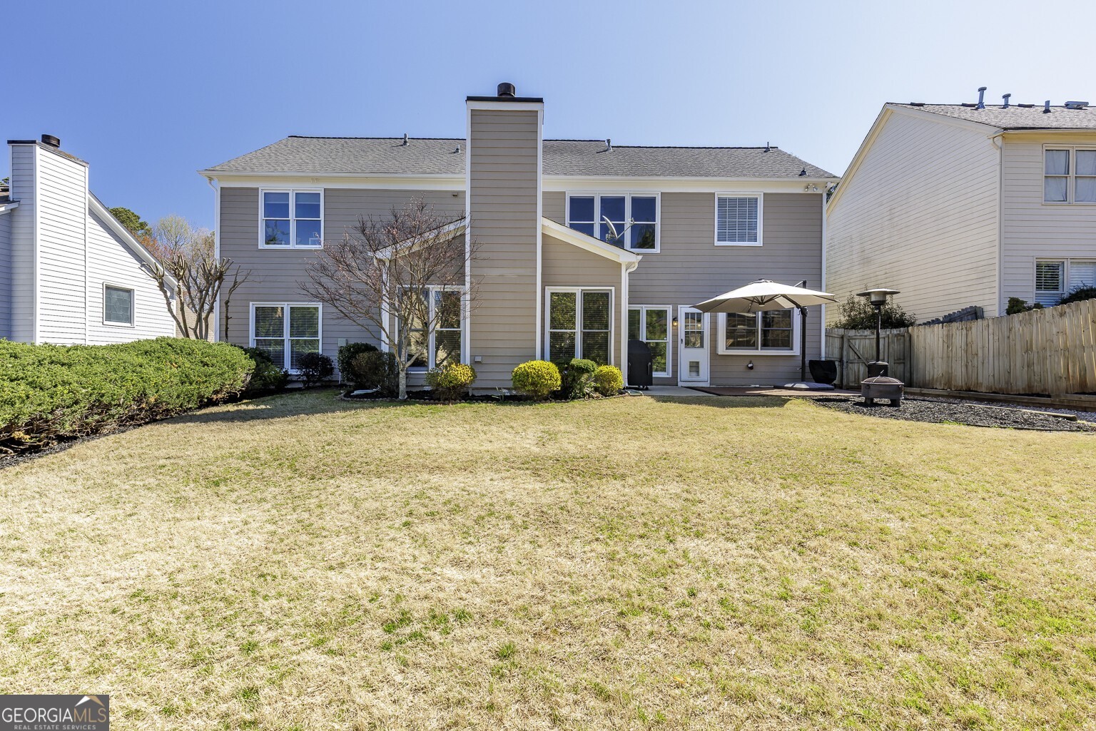 5446 Oxford Chase Way
