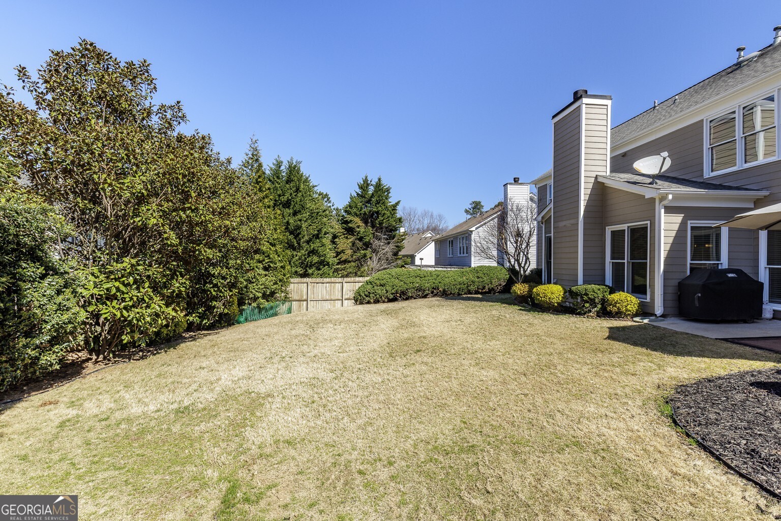 5446 Oxford Chase Way