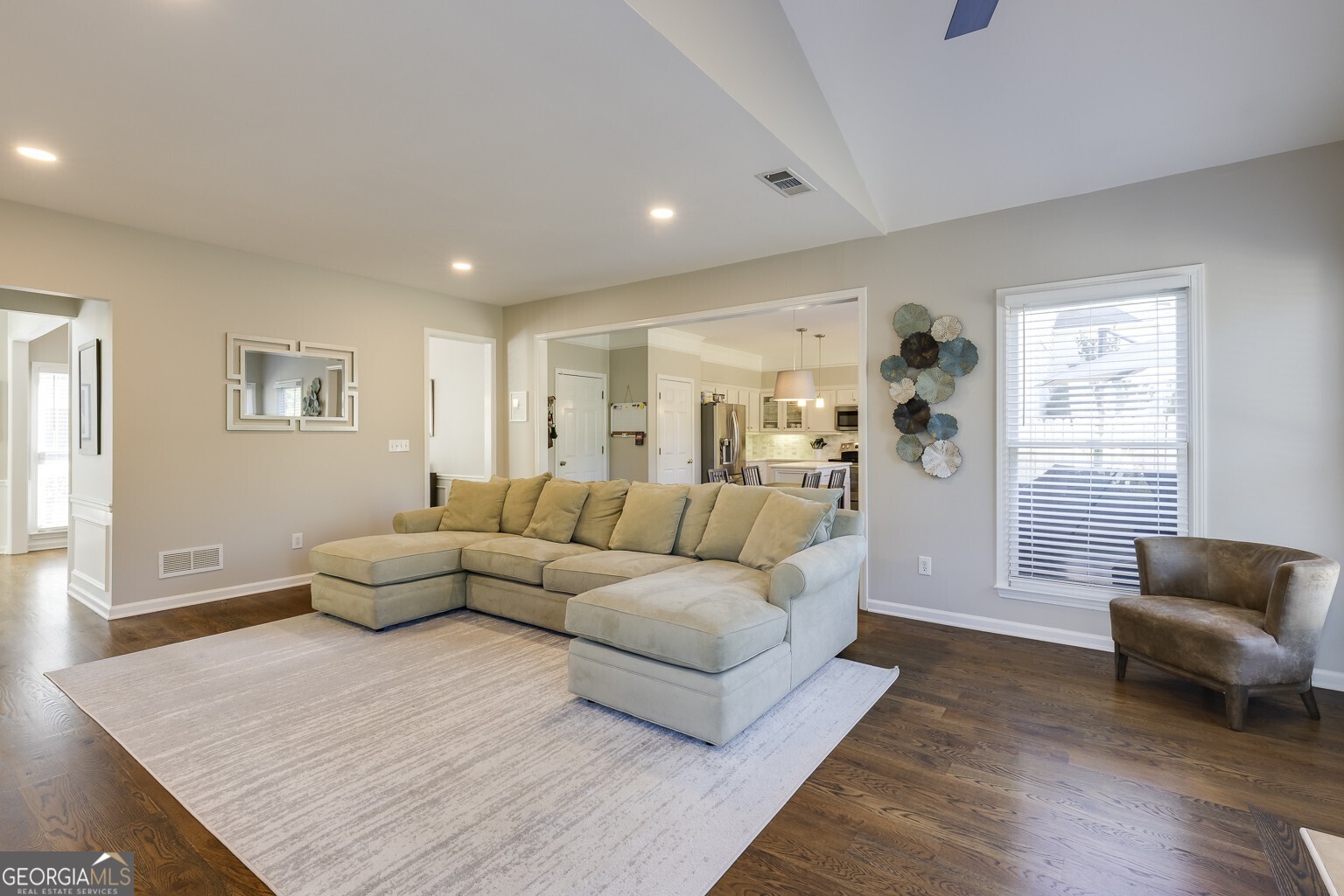 5446 Oxford Chase Way