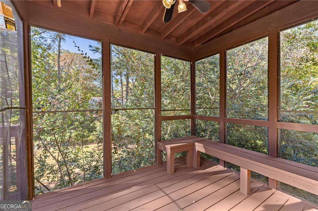 1054 Vista Trail NE, Atlanta